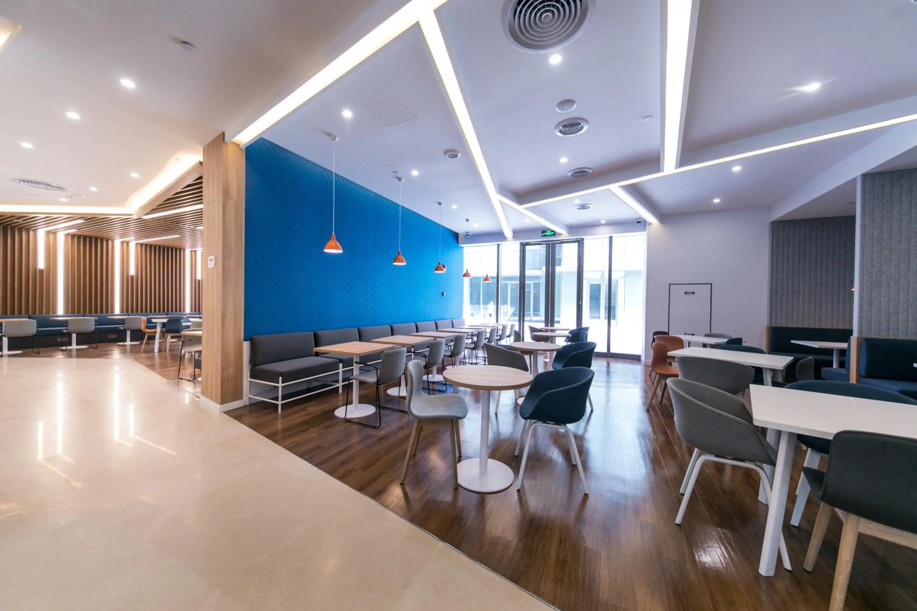 Breakfast in Holiday Inn Express Shanghai Tangzhen, an IHG Hotel