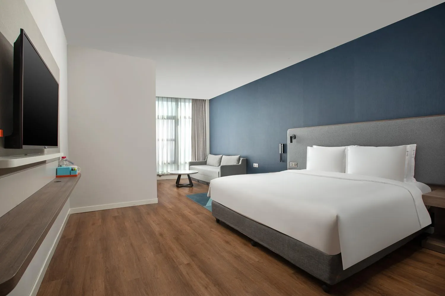 View (from property/room), Bed in Holiday Inn Express Shanghai Tangzhen, an IHG Hotel