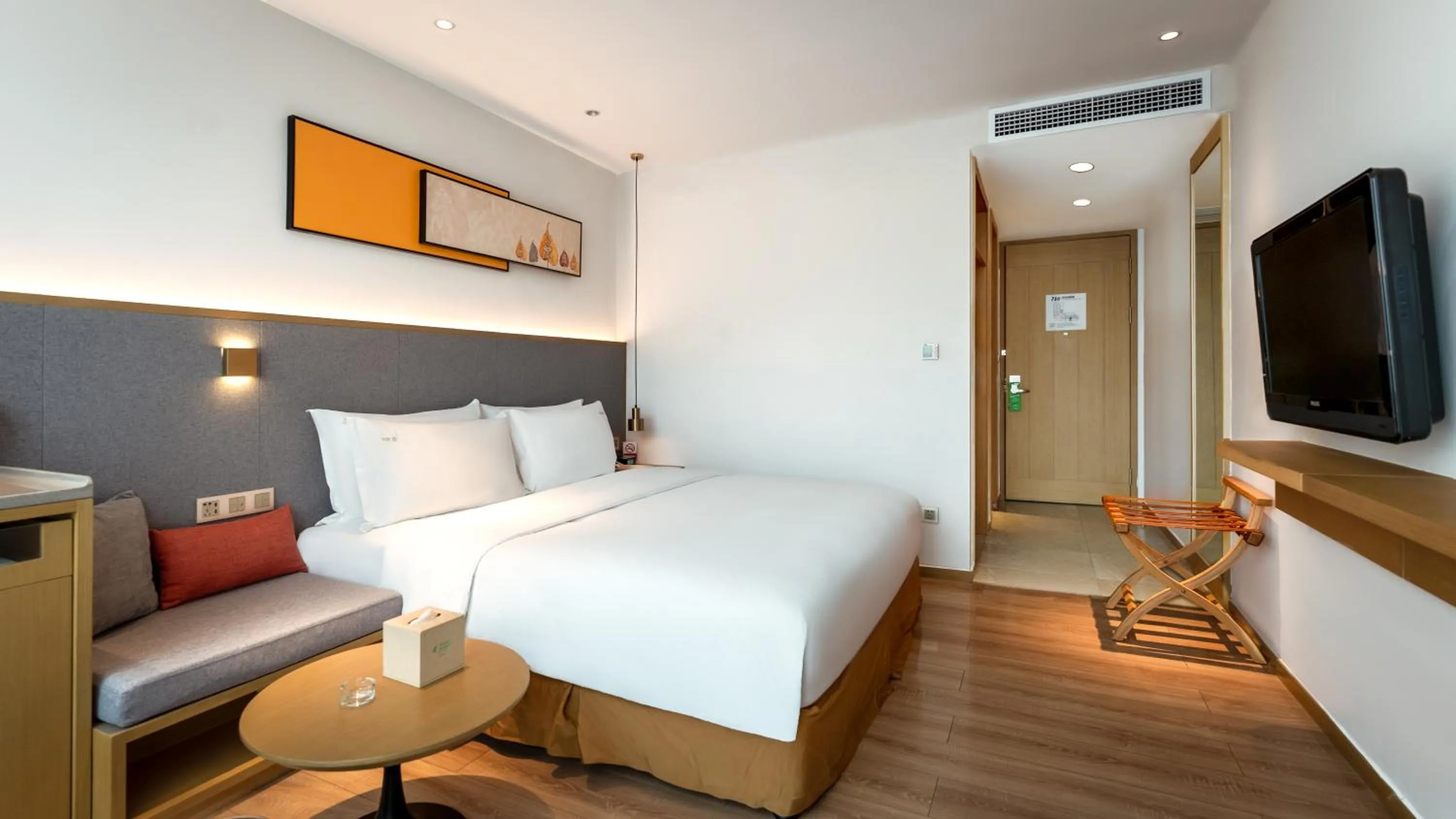 Bed in Holiday Inn Batang by IHG