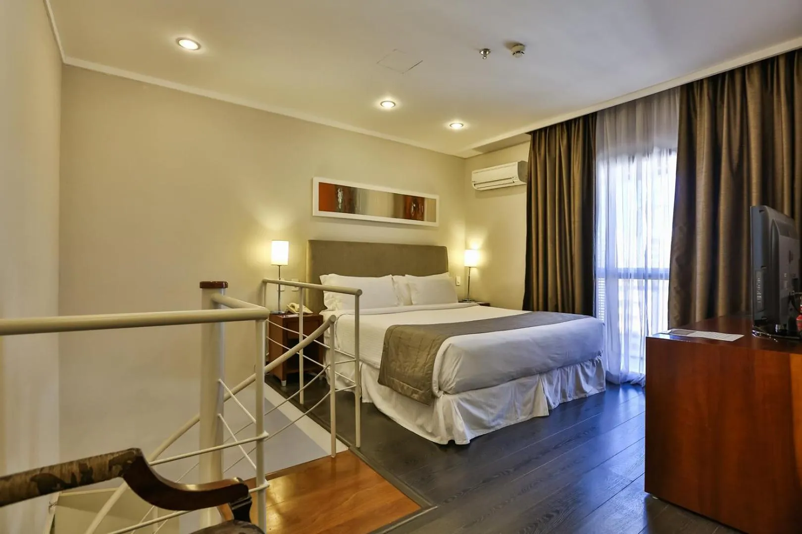 Bedroom, Bed in Double Tree by Hilton São Paulo Itaim