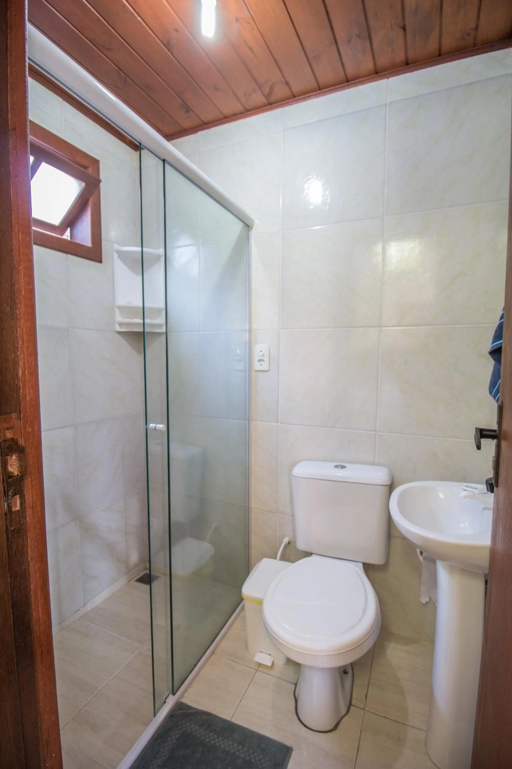 Shower in Green Mountain Pousada