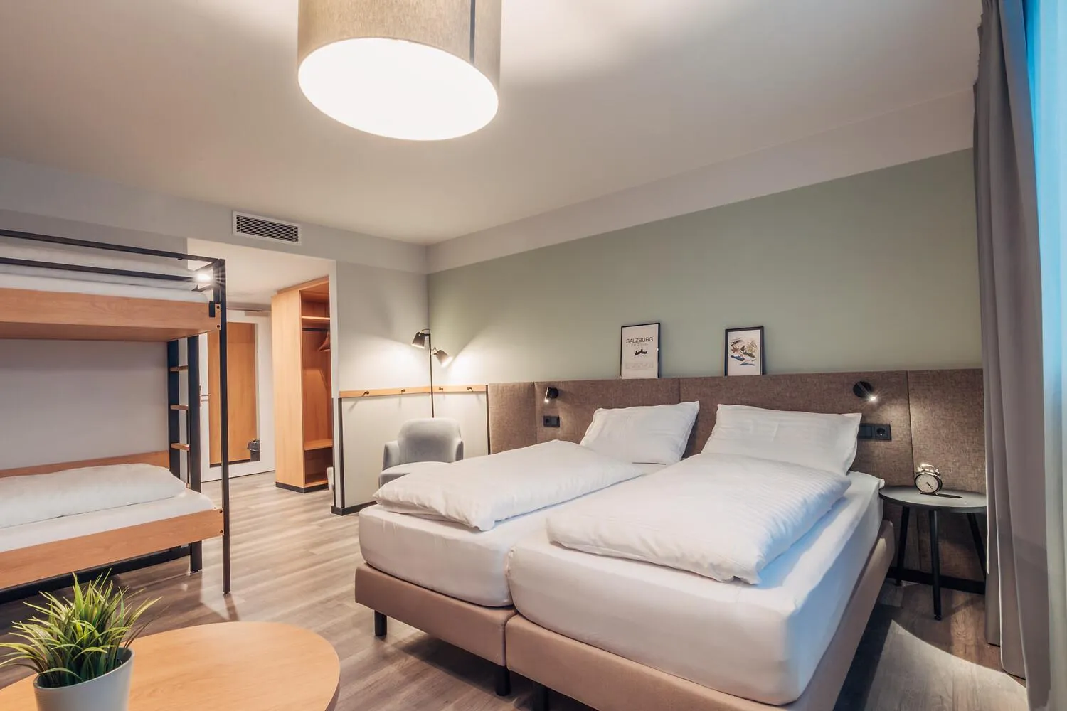 Bed in harry's XL Hotel Salzburg