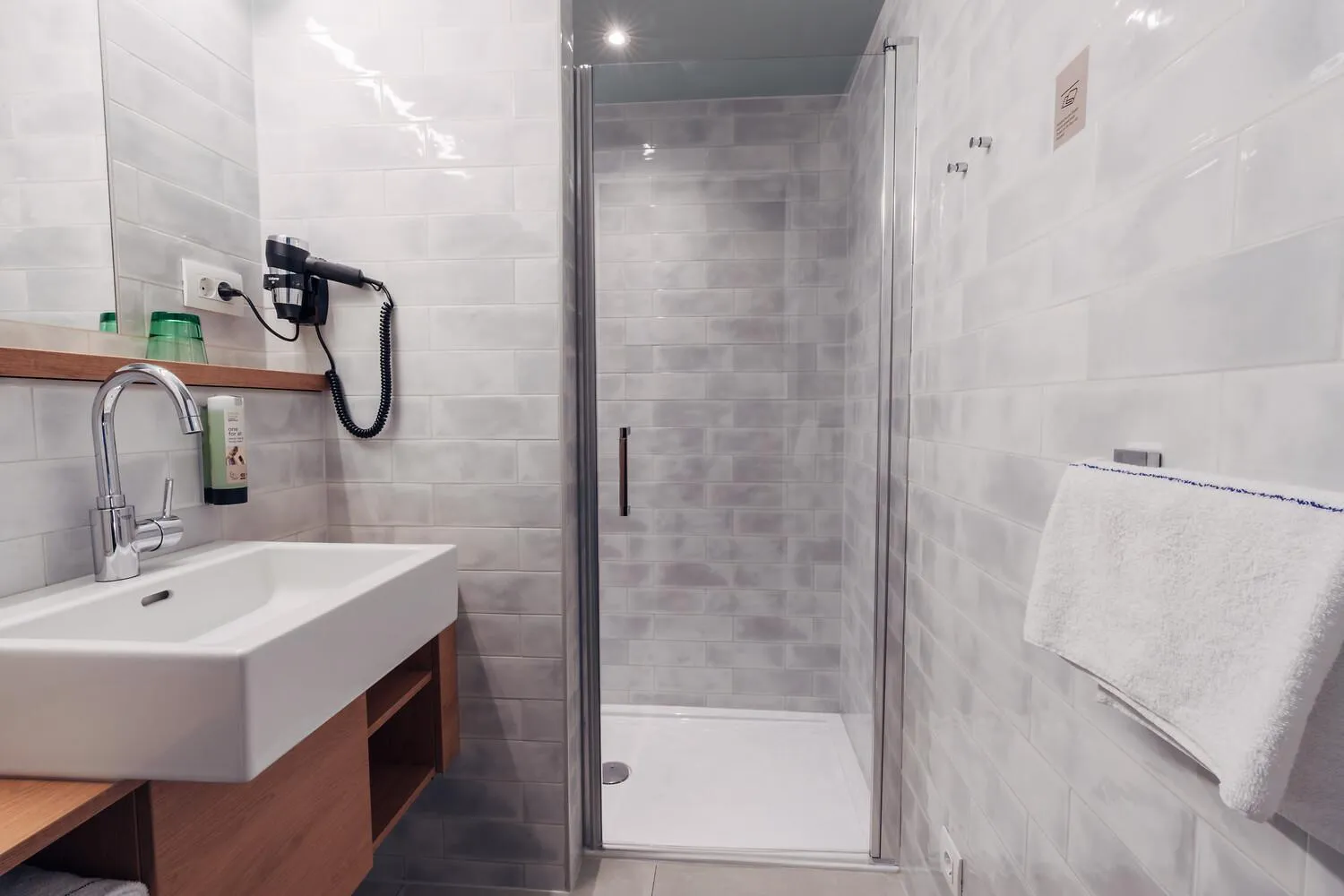 Shower in harry's XL Hotel Salzburg