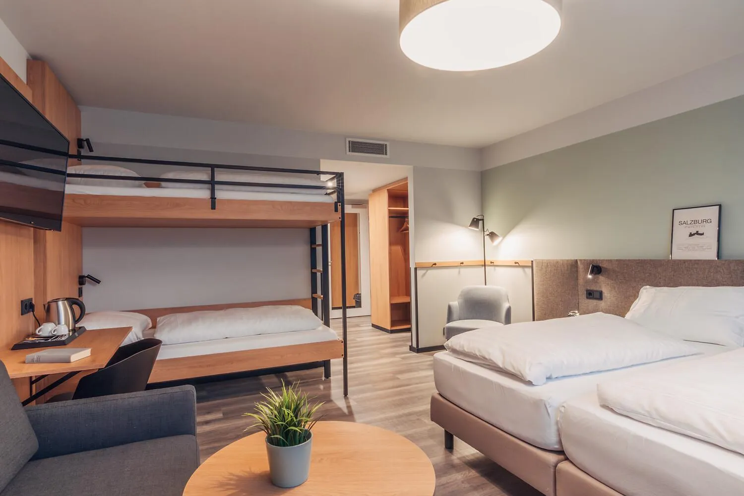 Bed in harry's XL Hotel Salzburg