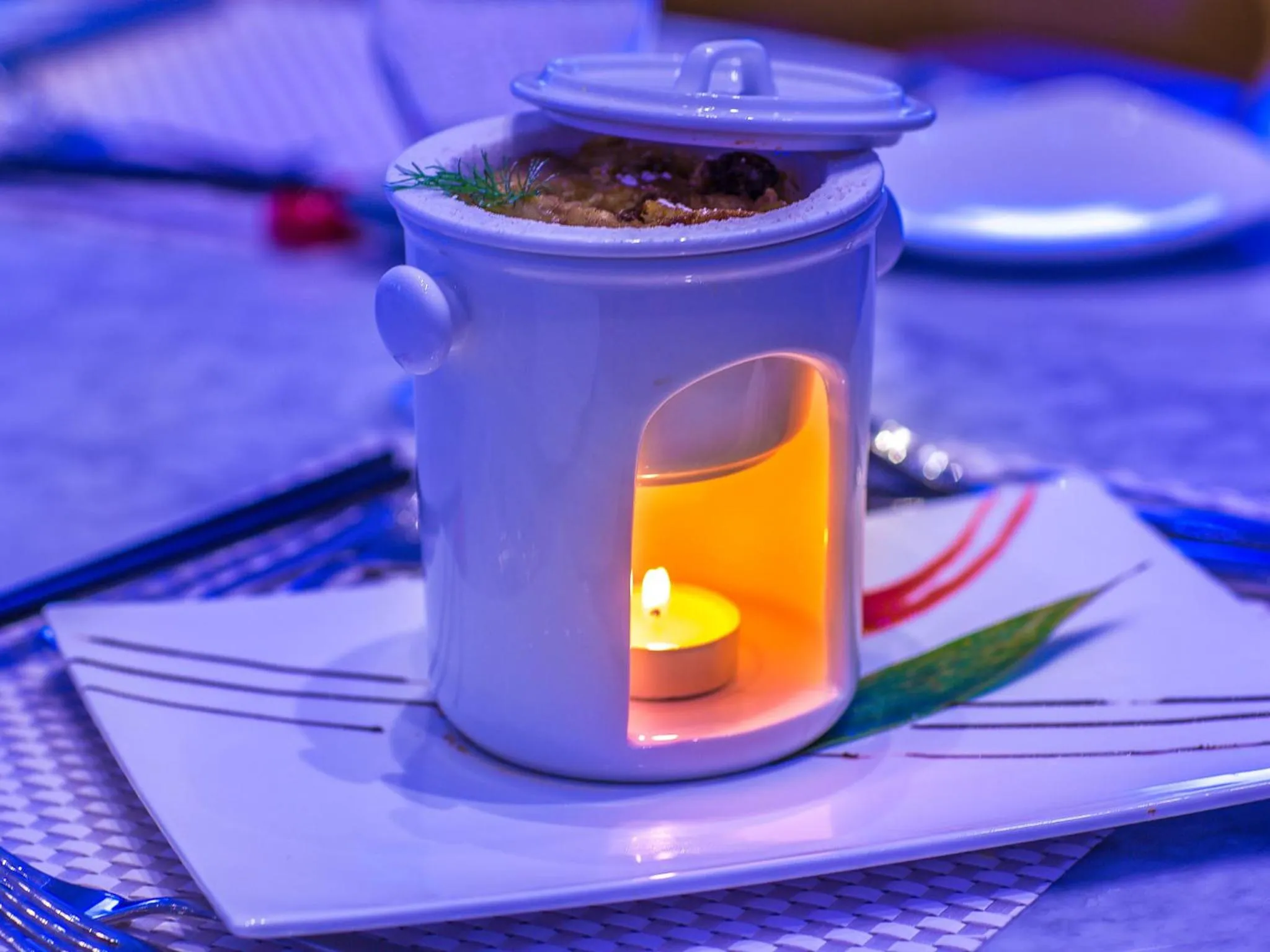 Restaurant/places to eat in The Trident Hotel