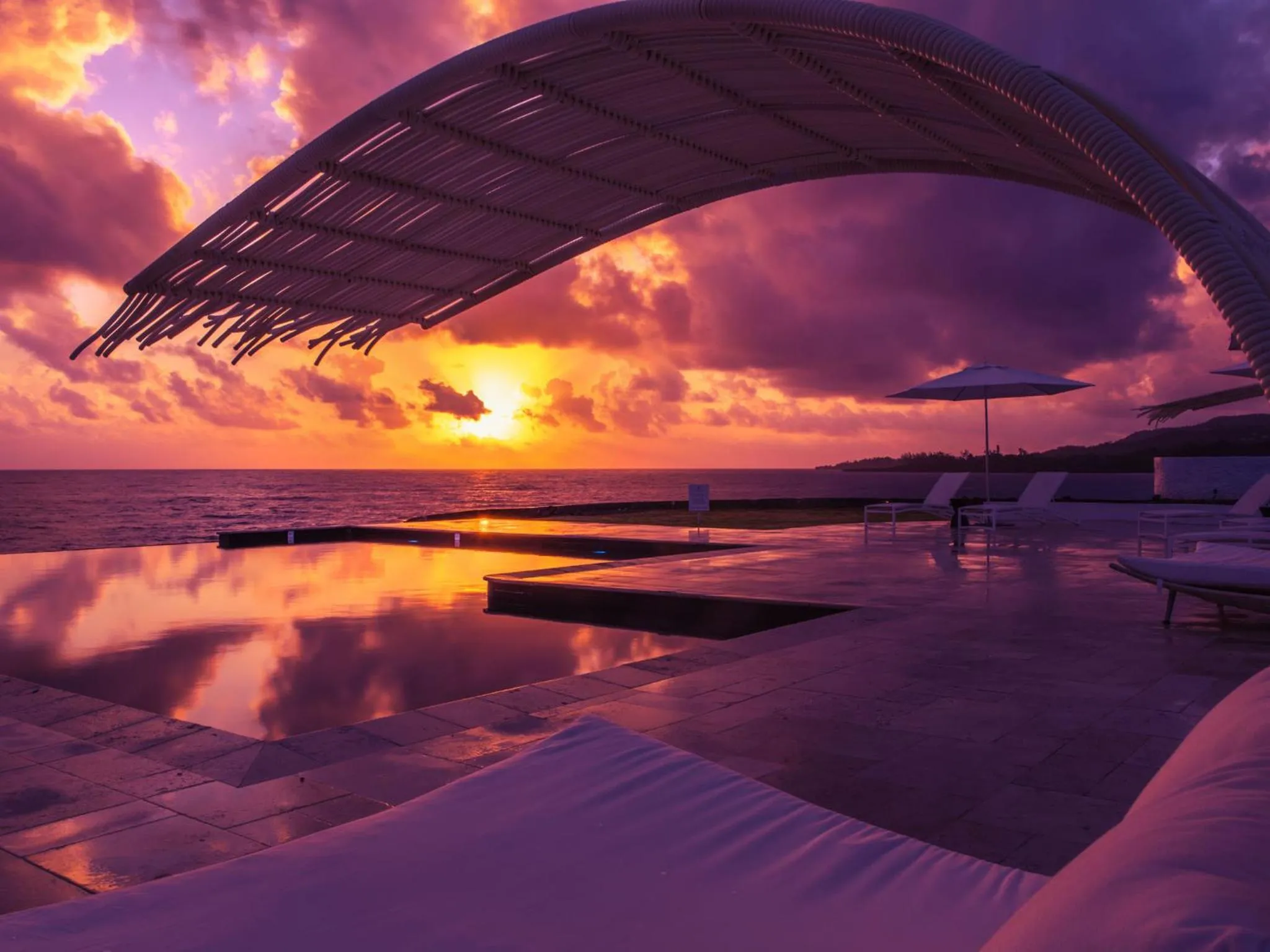 Swimming pool in The Trident Hotel