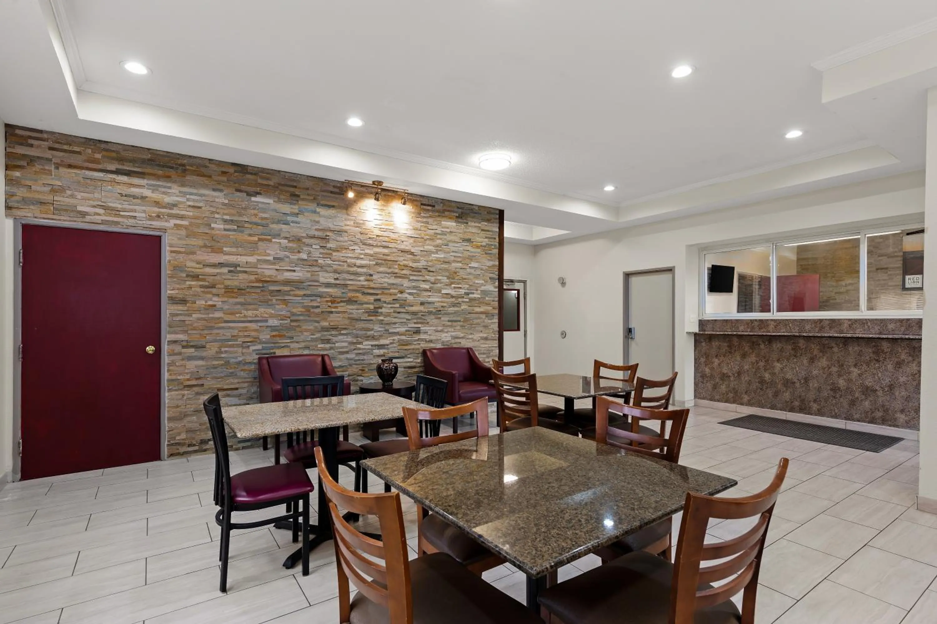 Seating area, Restaurant/Places to Eat in Fairbridge Inn Caseyville