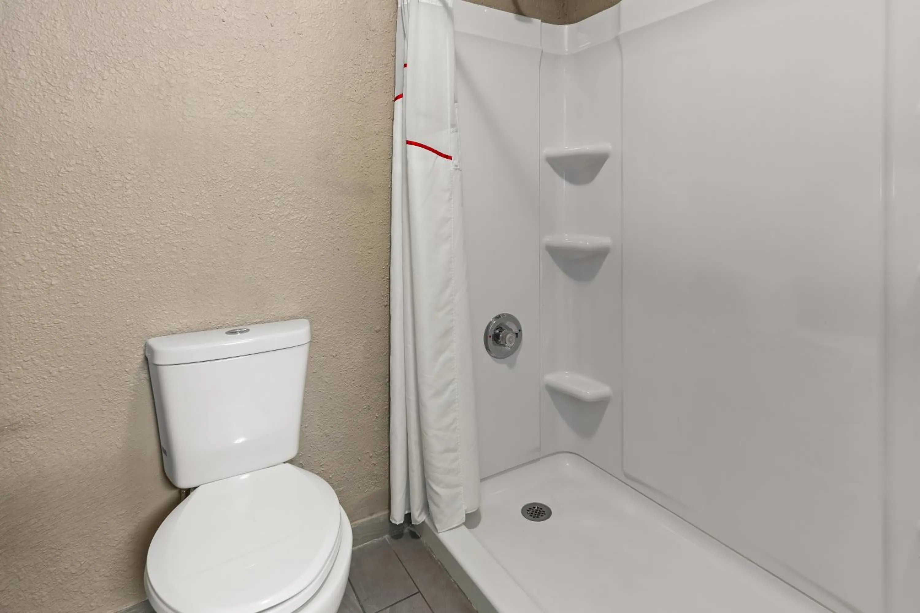 Shower, Bathroom in Fairbridge Inn Caseyville