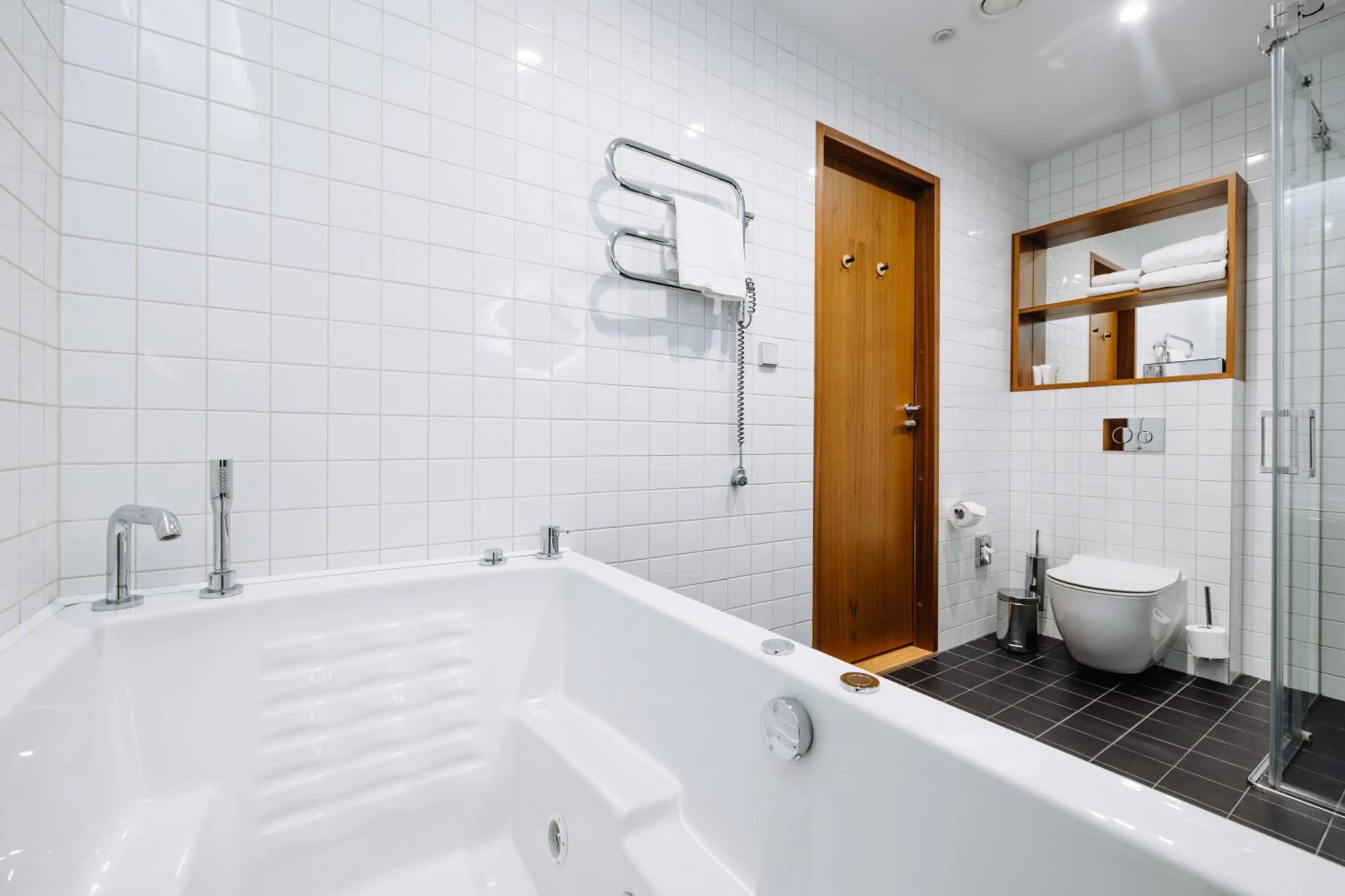 Bath in Hestia Hotel Kentmanni