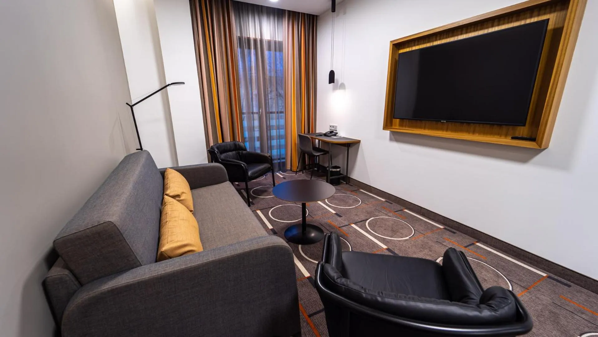 TV and multimedia in Hestia Hotel Kentmanni