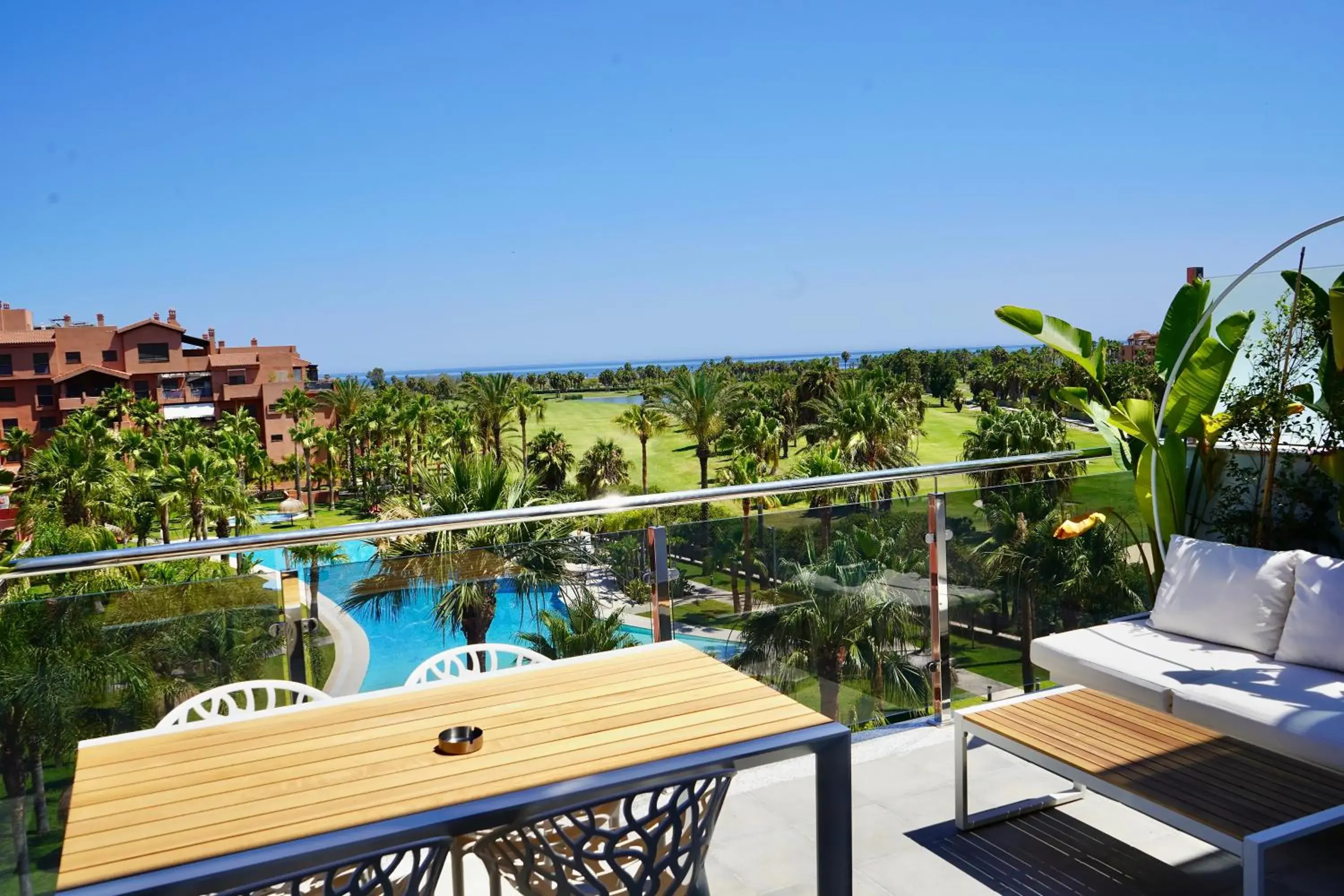 Three-Bedroom Apartment - Oceanfront in Playa Granada Apartamentos Moriscos II Three-Bedroom Apartment - Oceanfront in Playa Granada Apartamentos Moriscos II