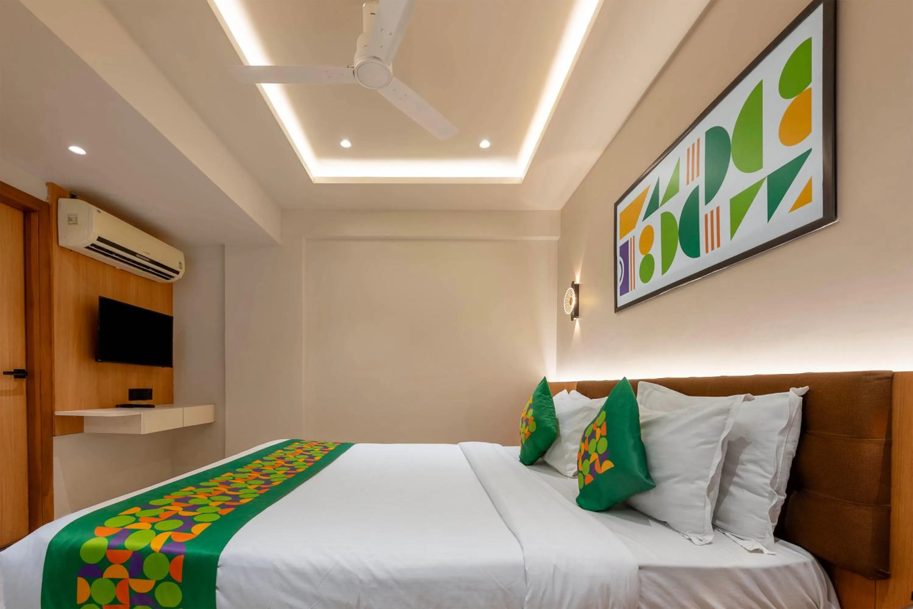 Bedroom, Bed in Treebo Shree Krishna Palace