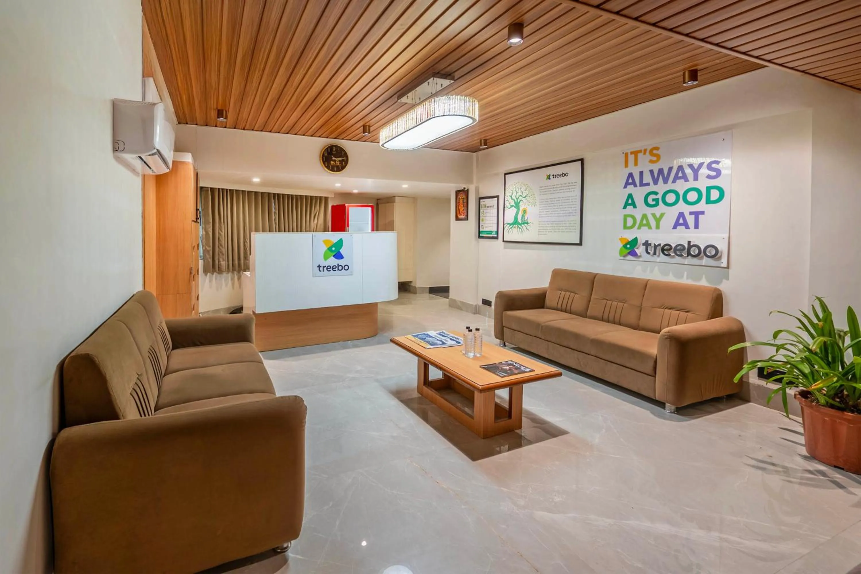 Lobby or reception in Treebo Shree Krishna Palace