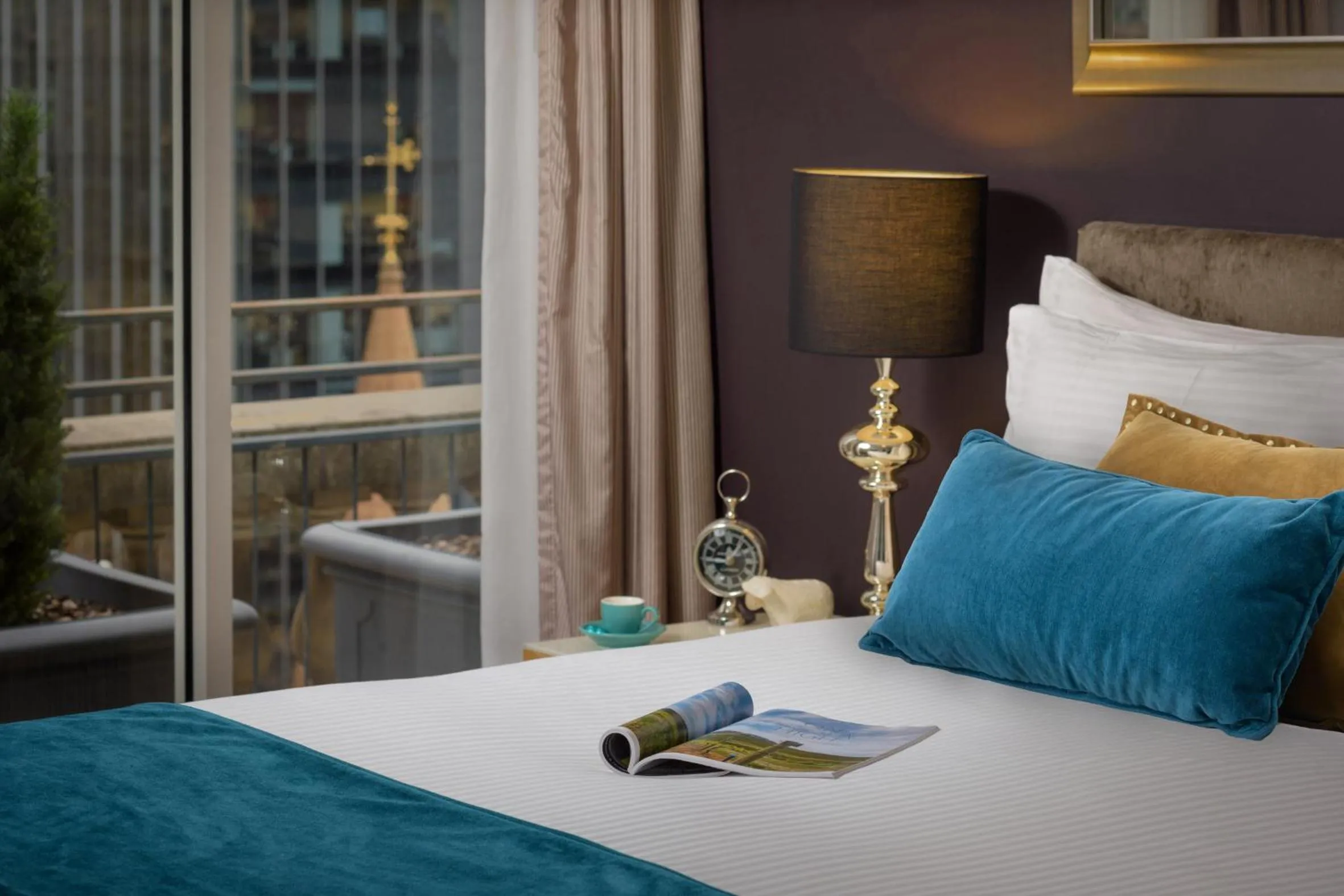 City view, Bed in Treasury on Collins Melbourne