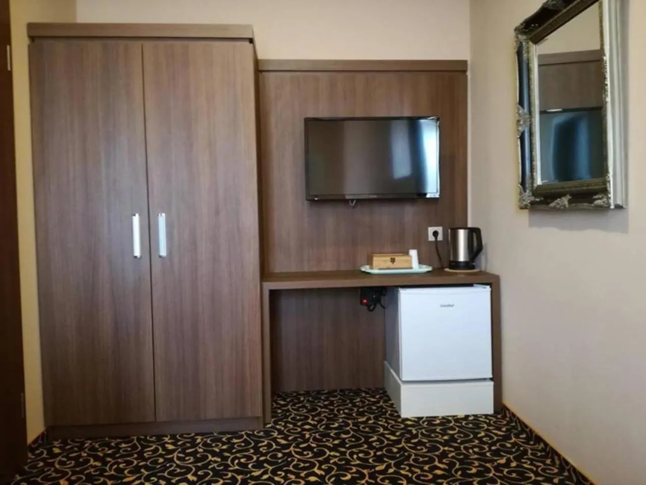 TV and multimedia in Hotel zum Weissen Ochsen