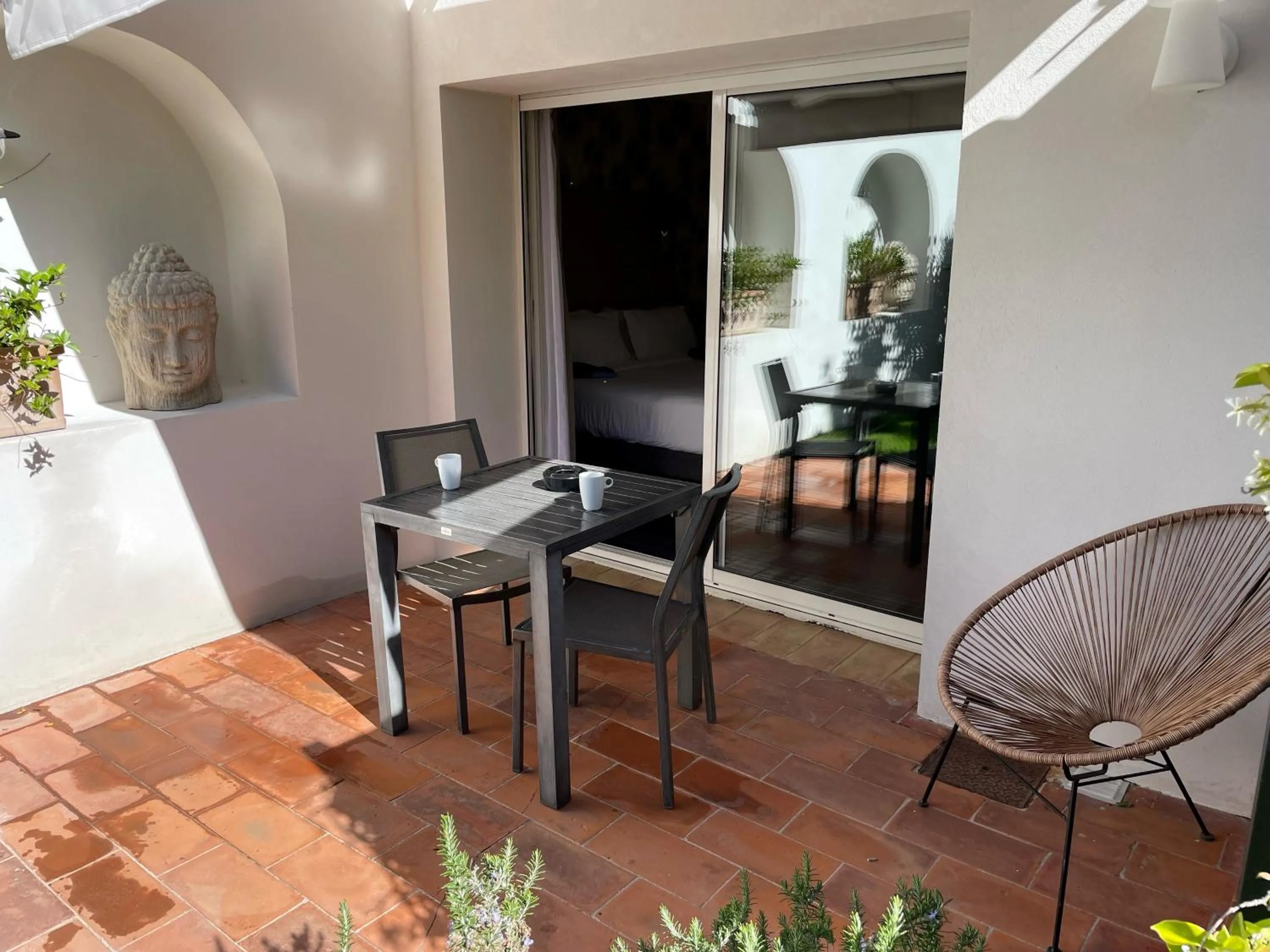 Balcony/Terrace in Hôtel La Villa Cannes