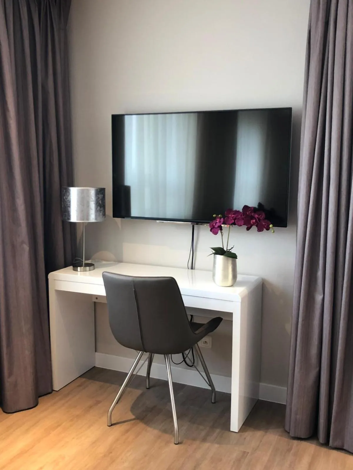 TV and multimedia in TH39 Trend Hotel