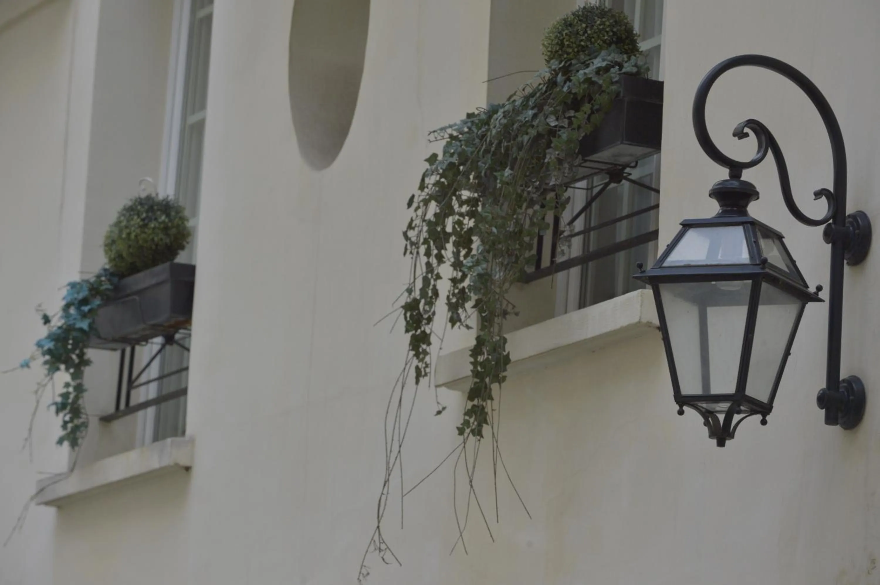 Property building in Unic Renoir Saint Germain