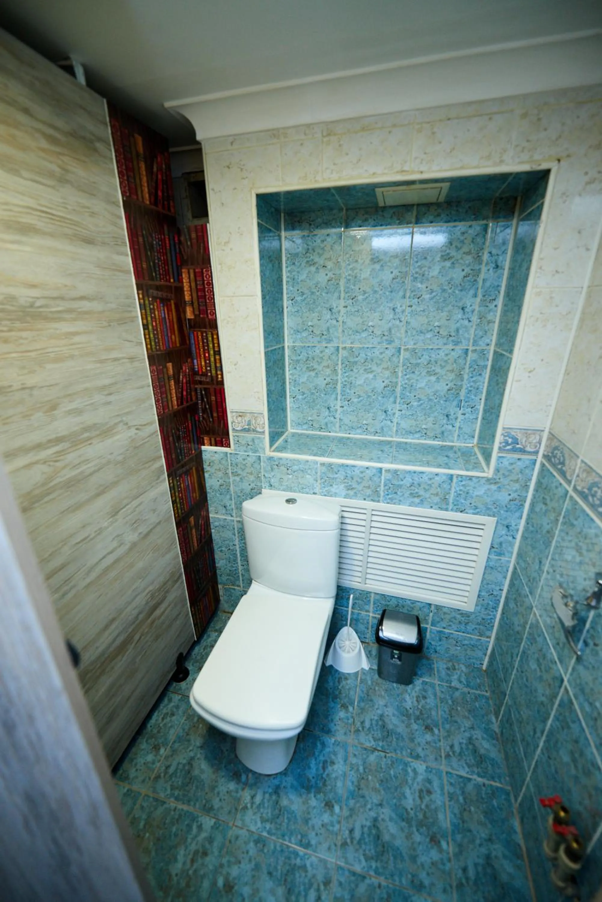 Toilet in Wanderlust Hostel