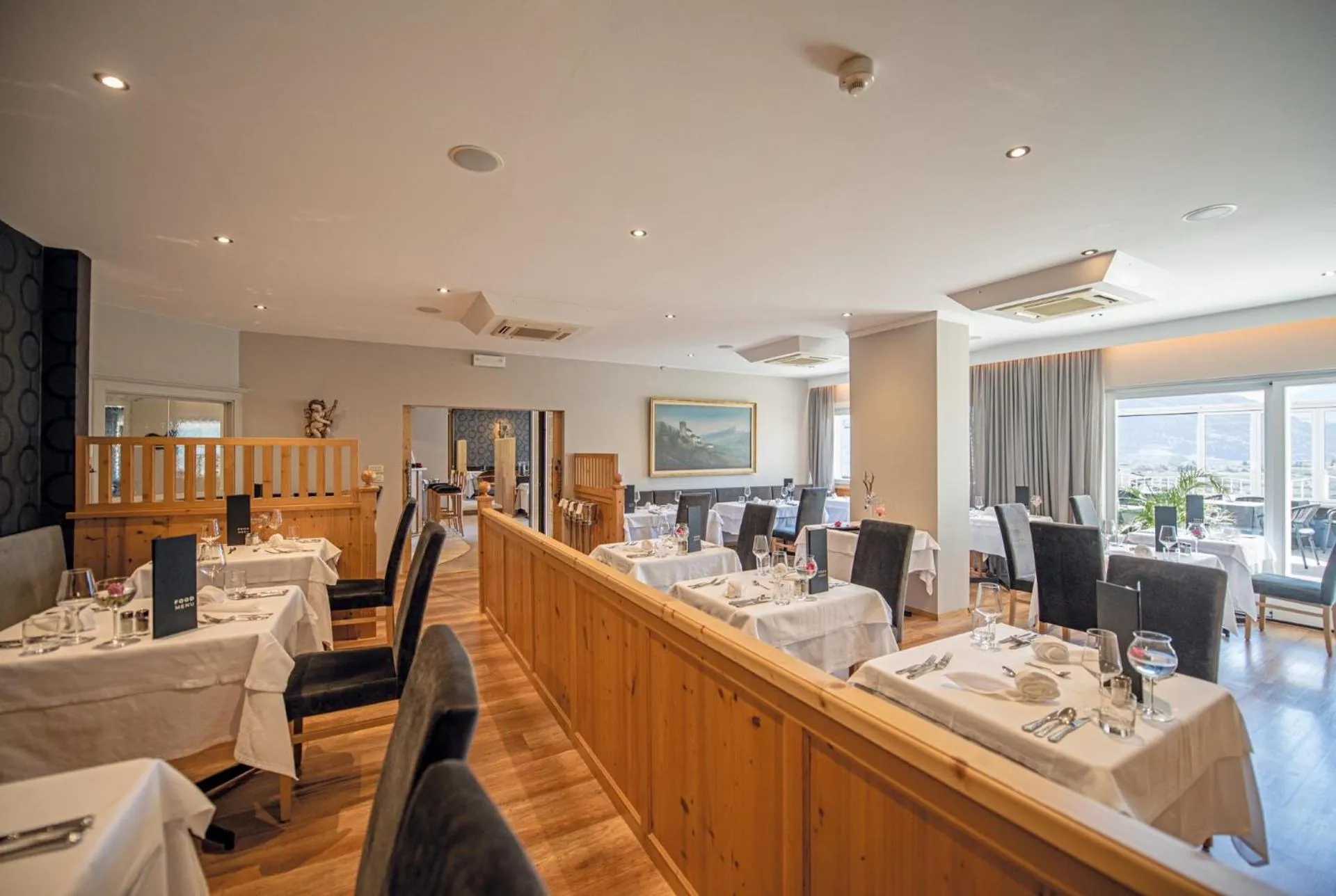 Restaurant/places to eat in Hotel Walter