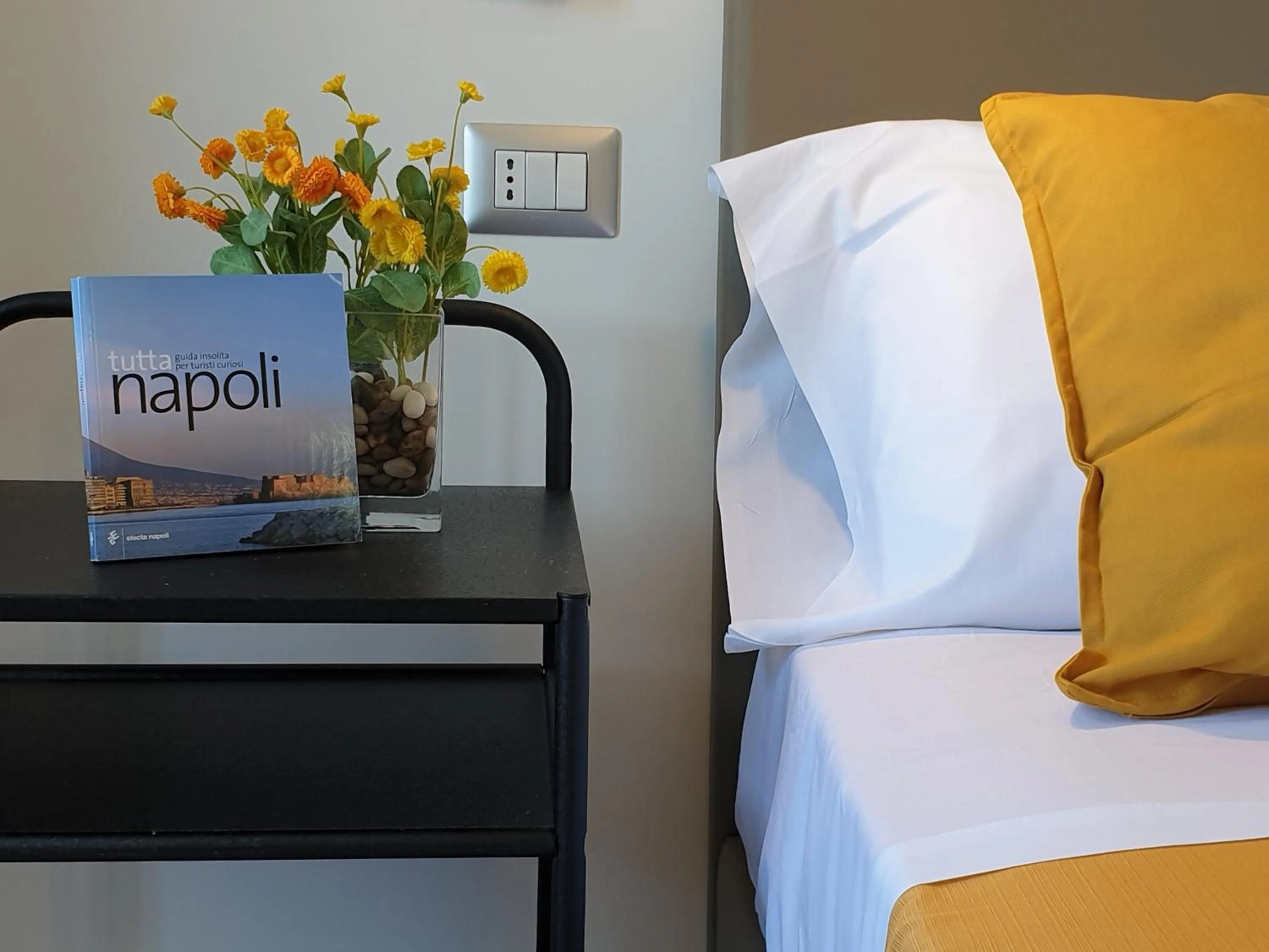 Decorative detail, Bed in Bayard101