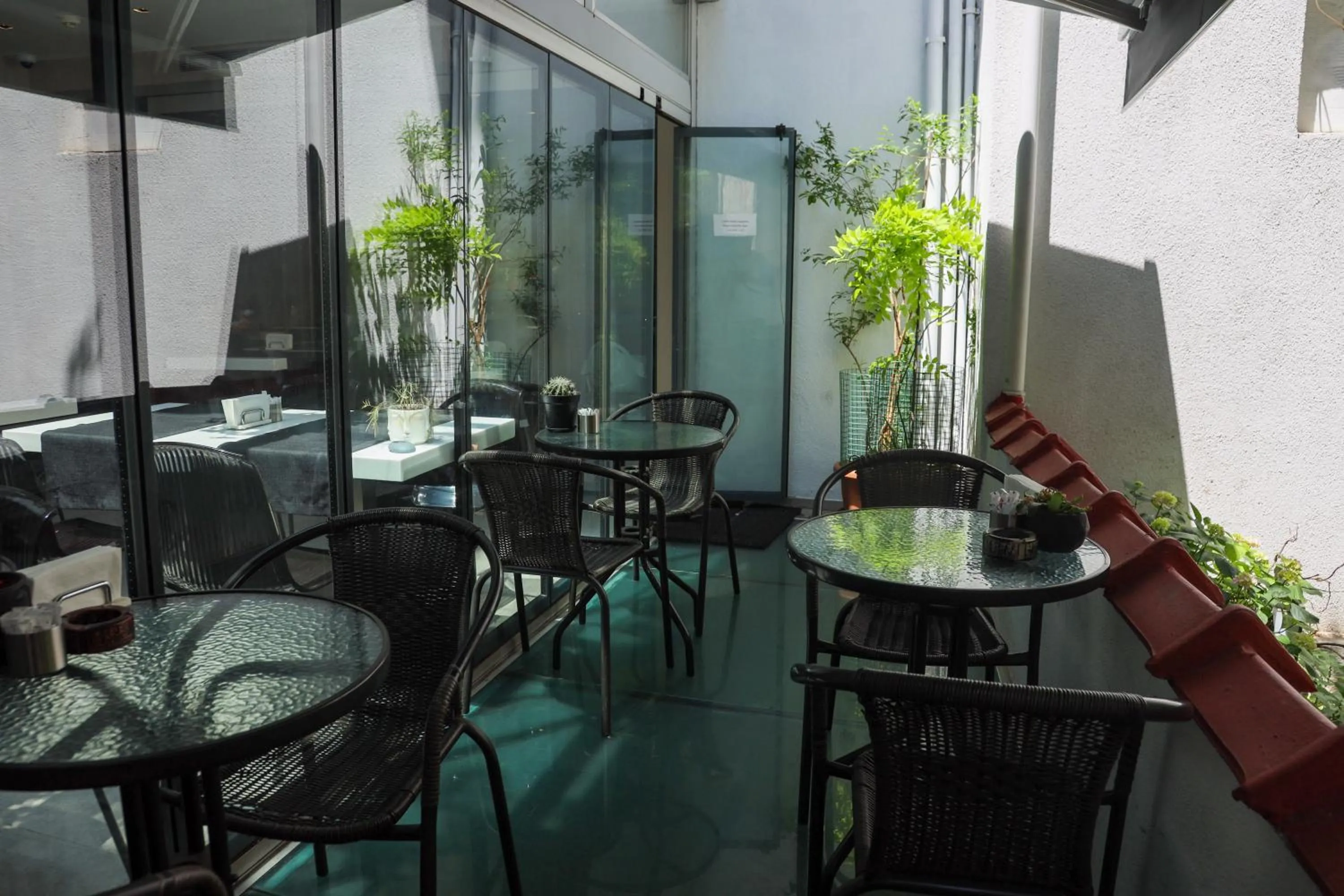 Restaurant/places to eat in Endless Suites Taksim