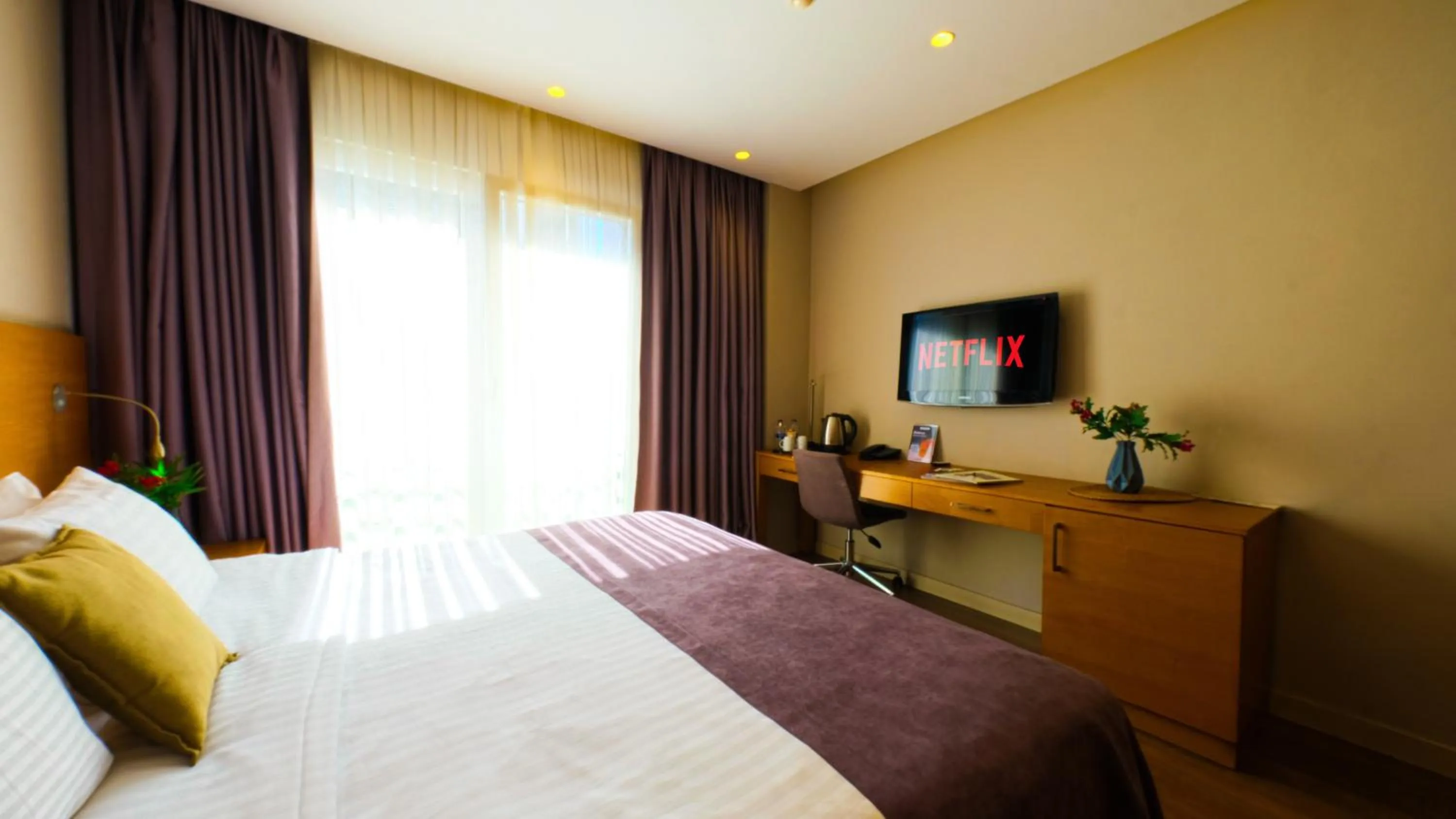 Bed in Endless Suites Taksim