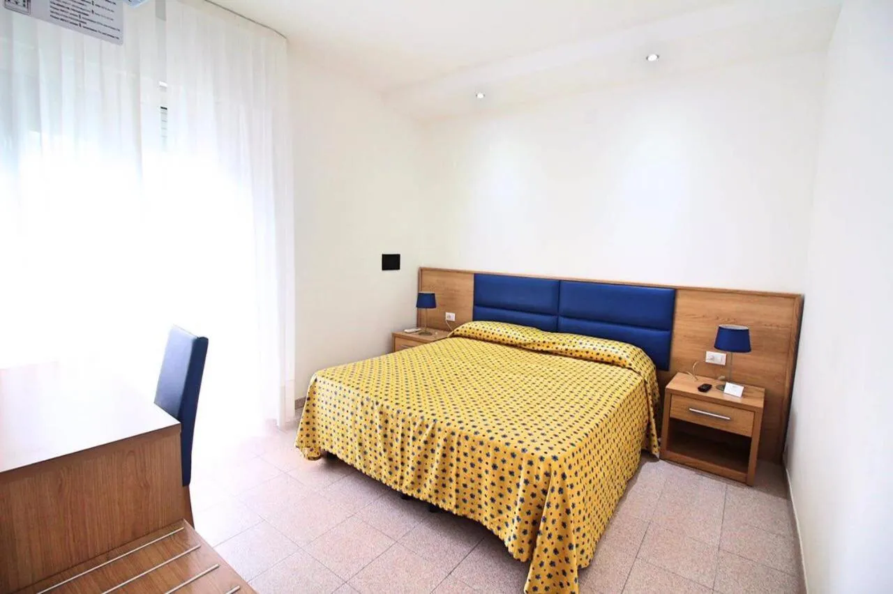 Bedroom, Bed in Hotel Eraclea