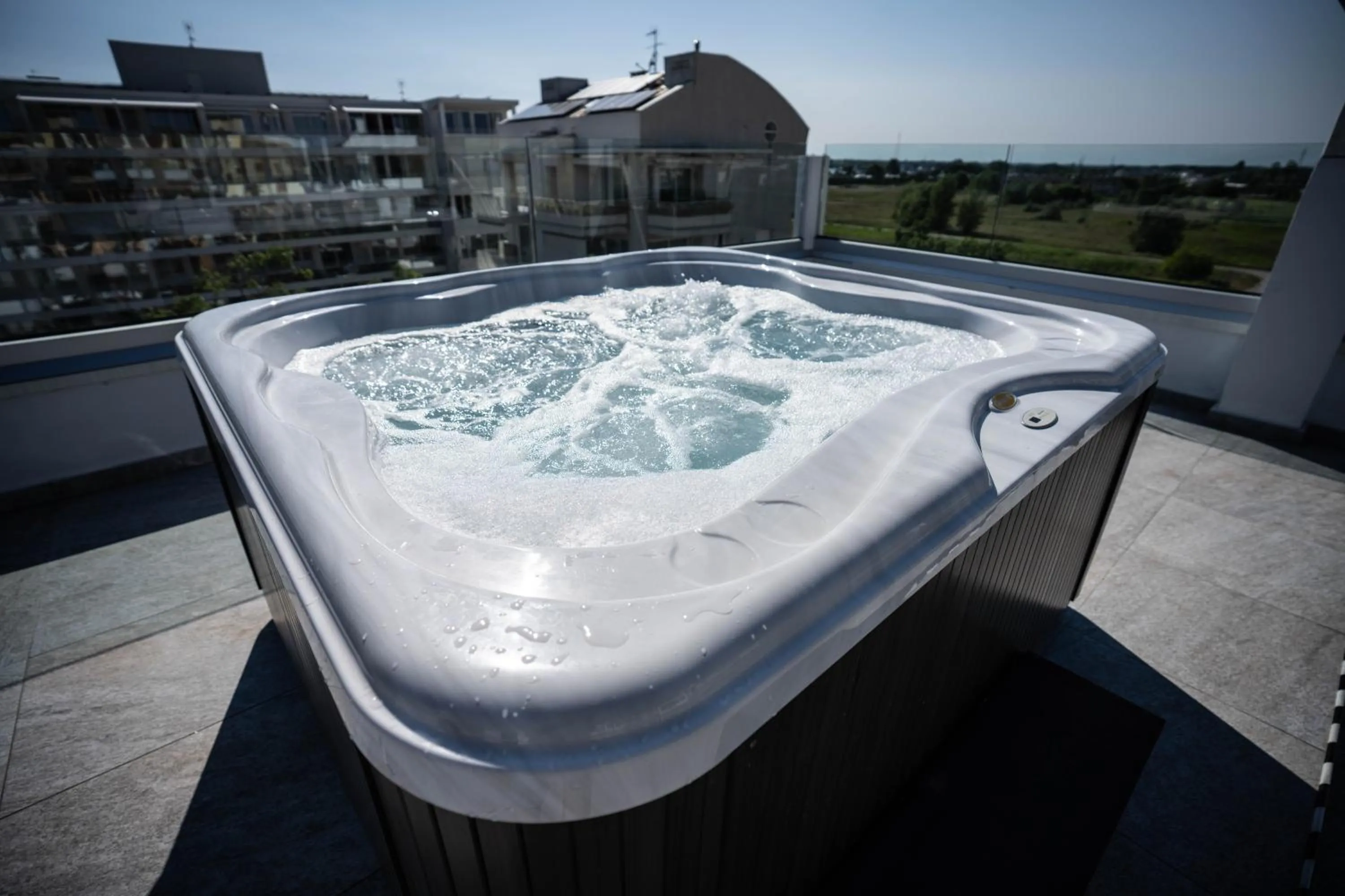 Hot Tub in Hotel Eraclea