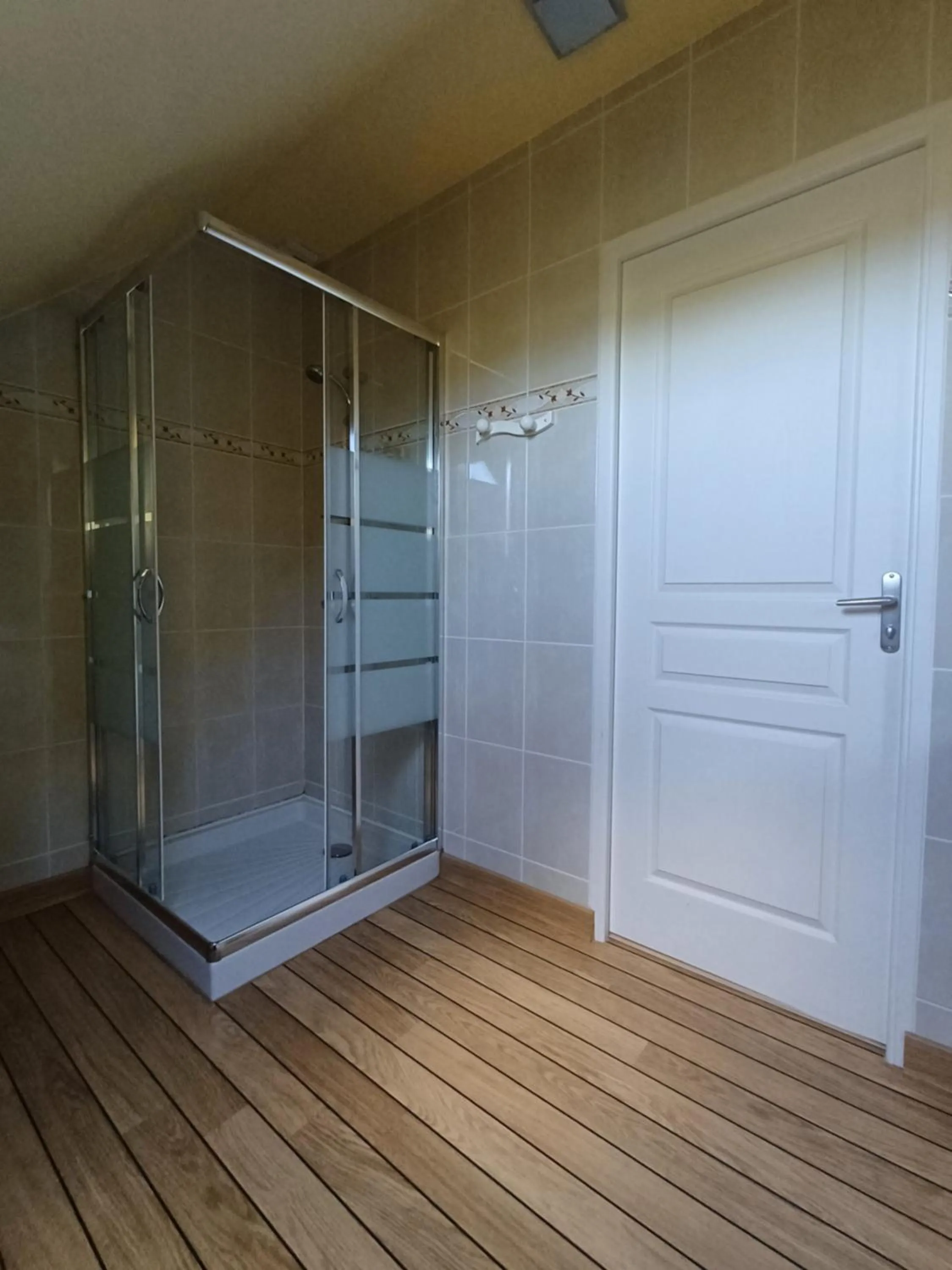 Bathroom in Les Bacchusiennes