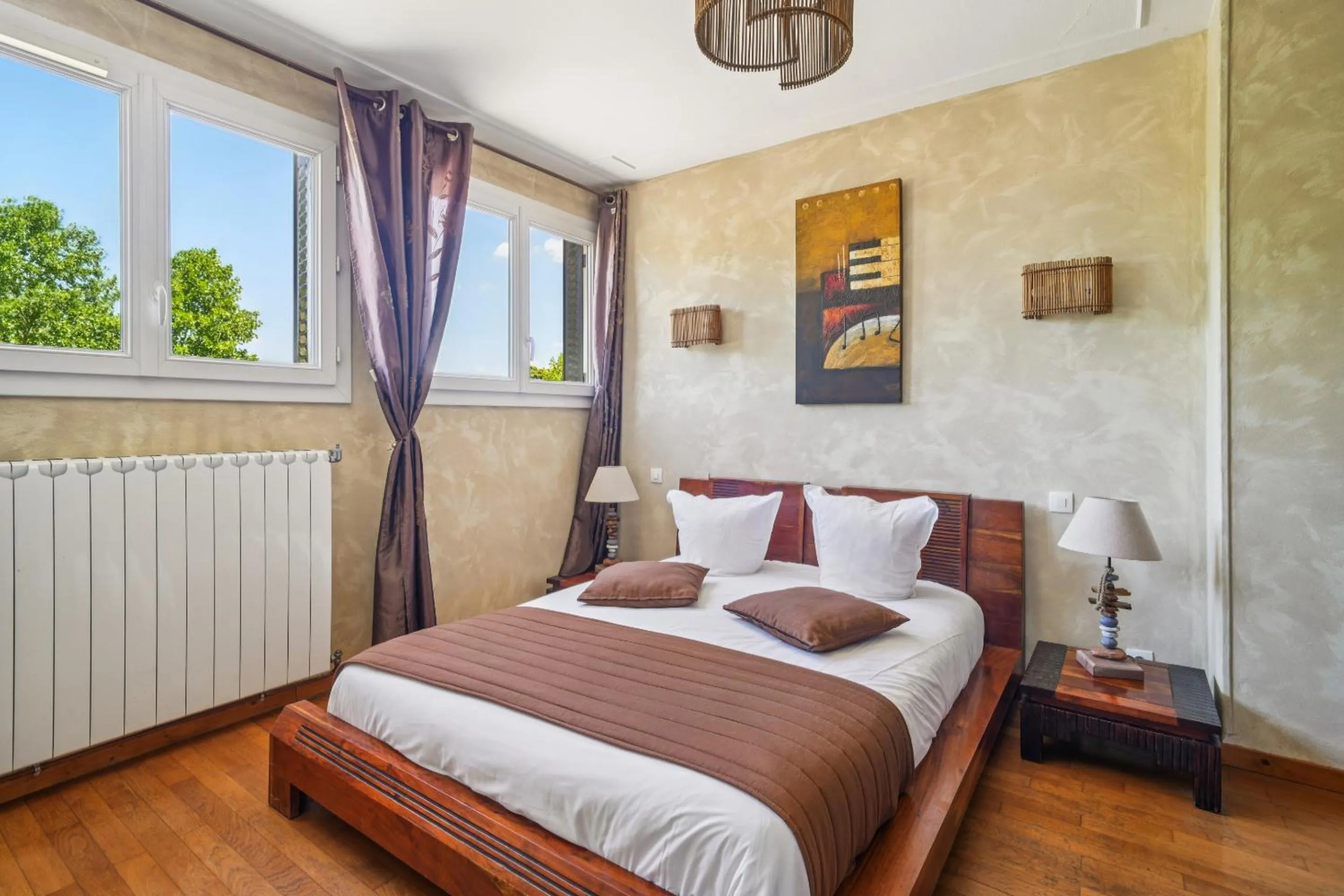 Bedroom, Bed in Roissy Chambres