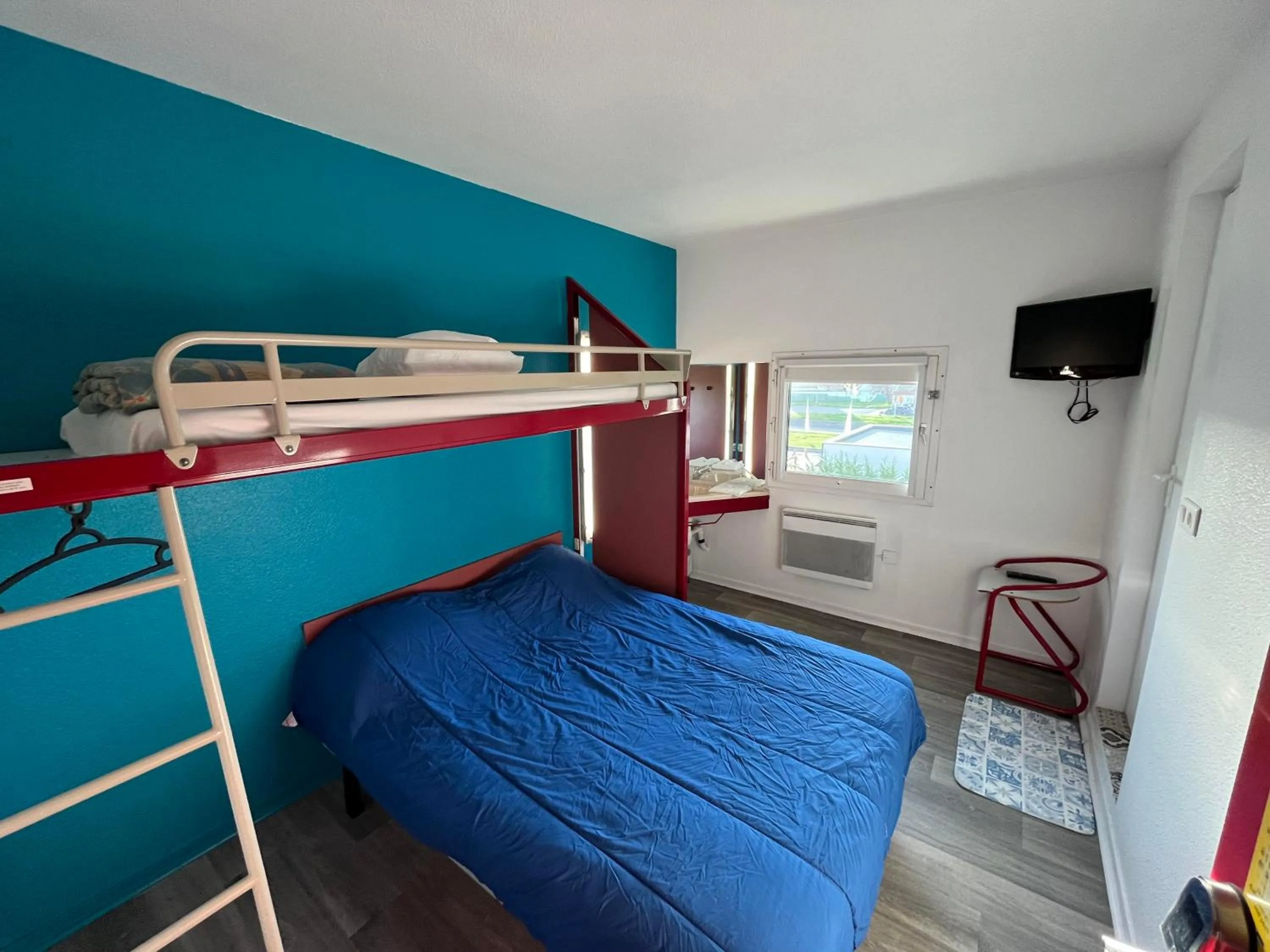 Bed in Hôtel Eco Blois -Sud- Vineuil