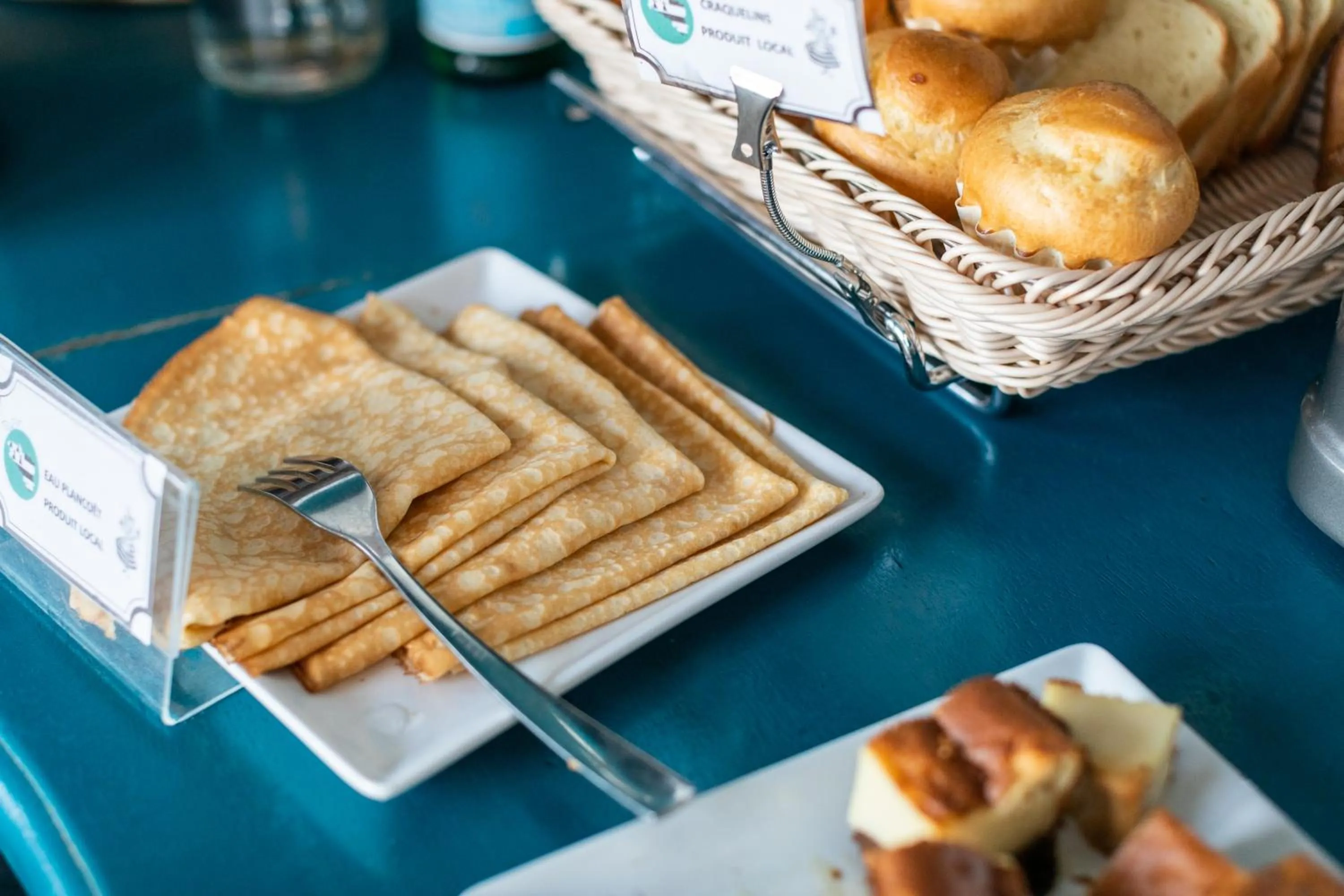 Buffet breakfast in Hotel Kyriad Saint Malo Centre Plage