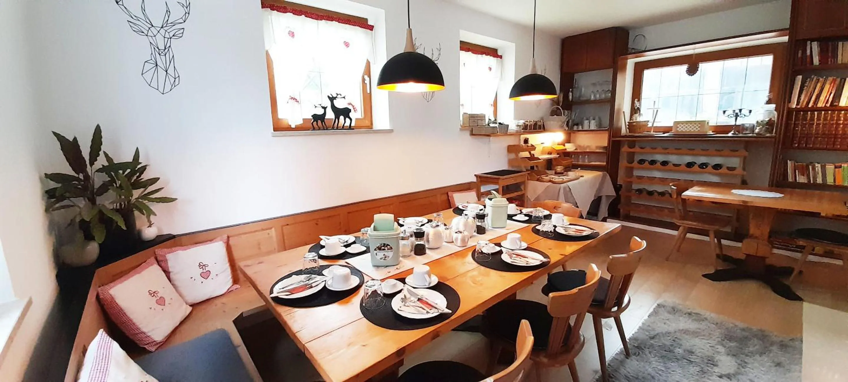 Breakfast in Home Suite Home Bed & Breakfast