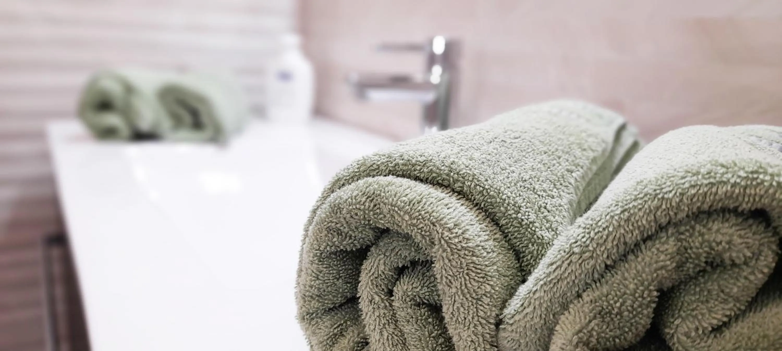 Bathroom in Home Suite Home Bed & Breakfast