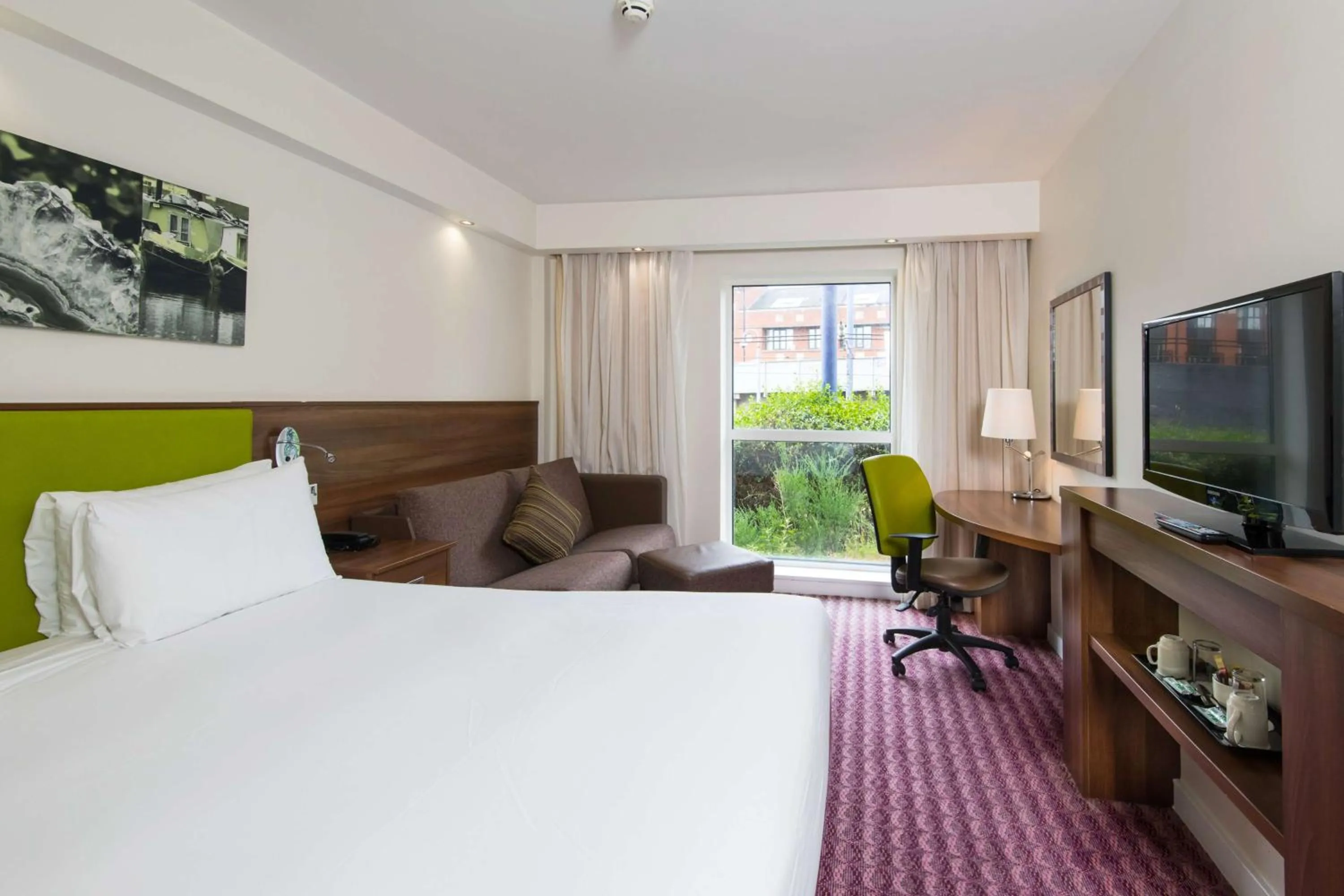 Bedroom, Bed in Hampton by Hilton Birmingham Jewellery Quarter