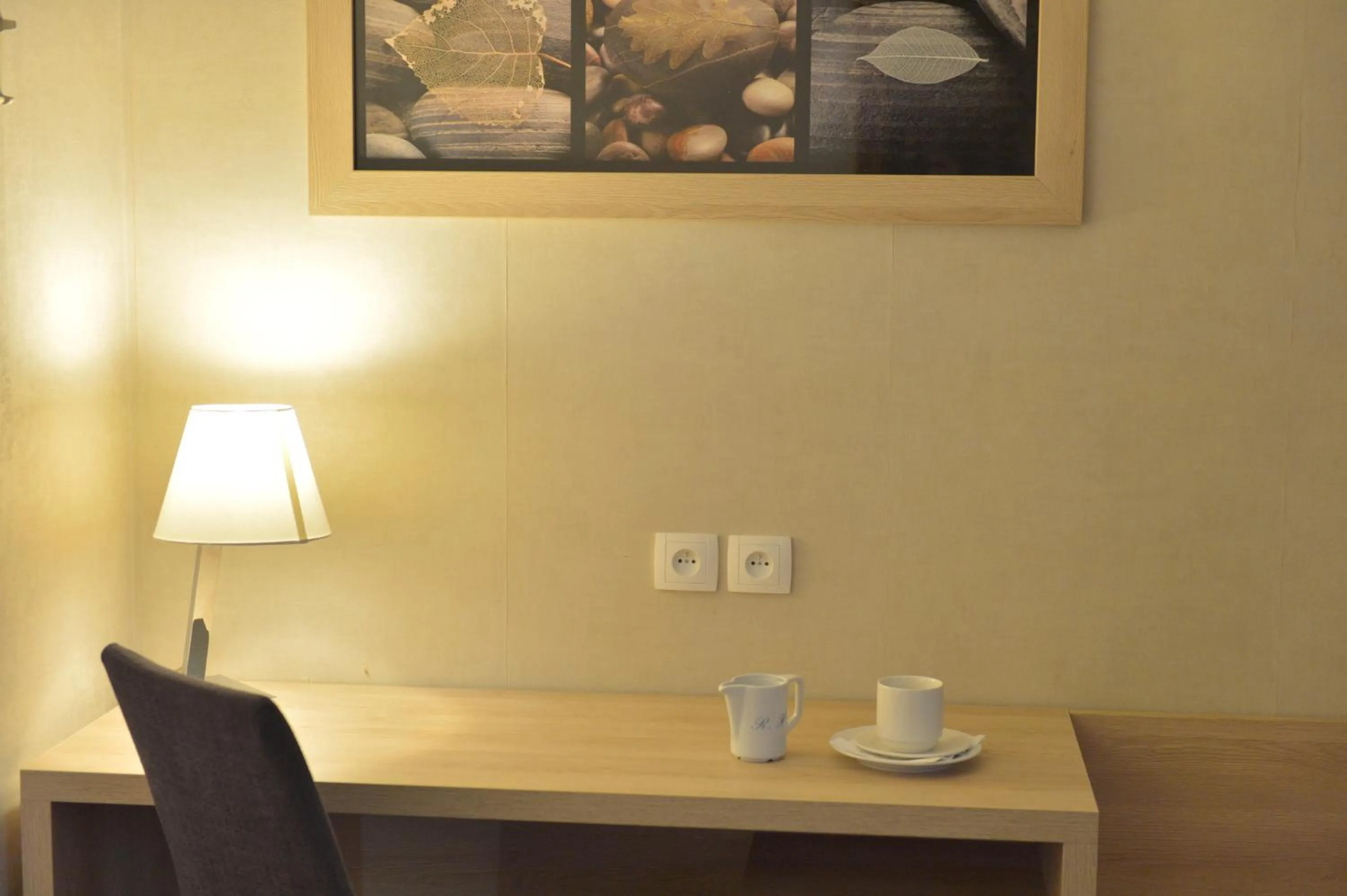 Other in Hôtel Renoir Montparnasse