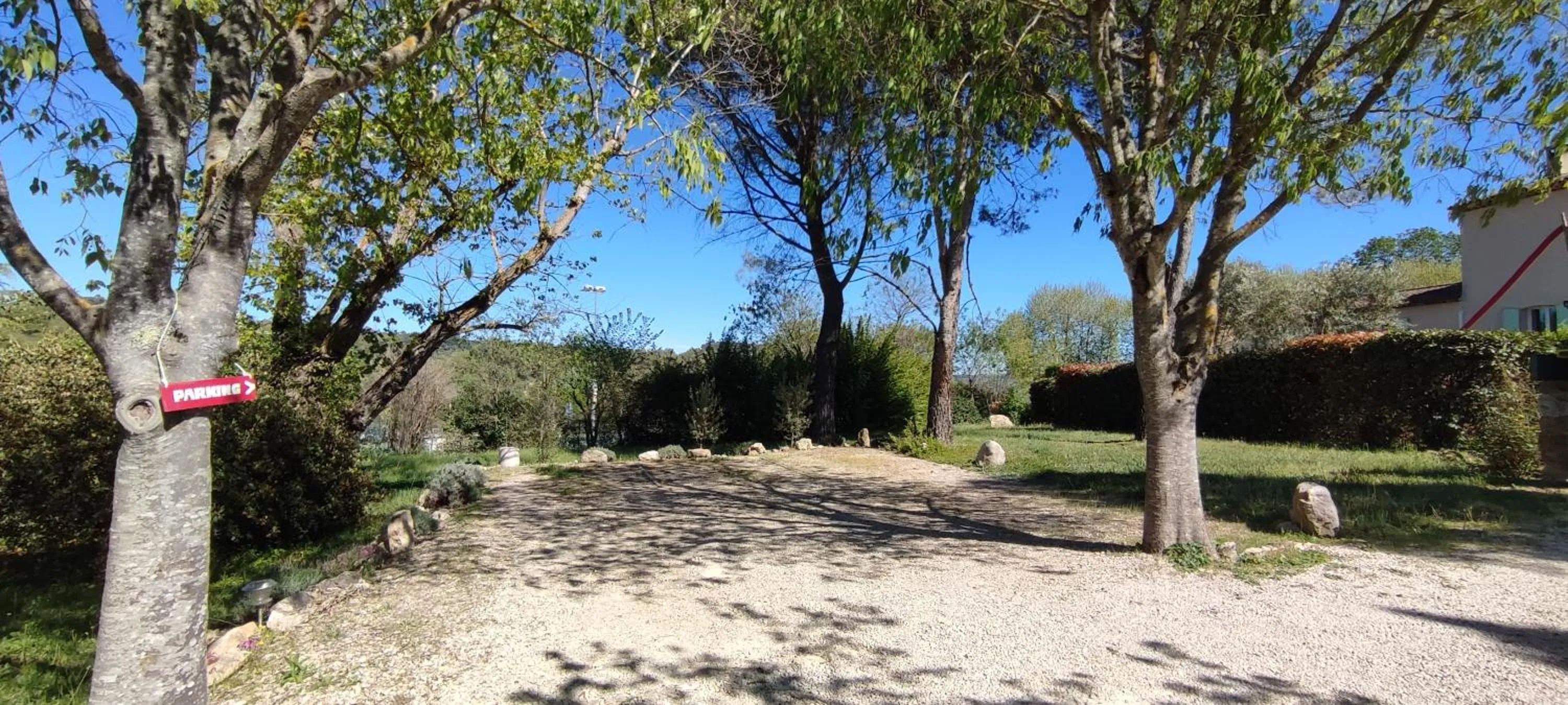 Parking in Le mas de la diligence