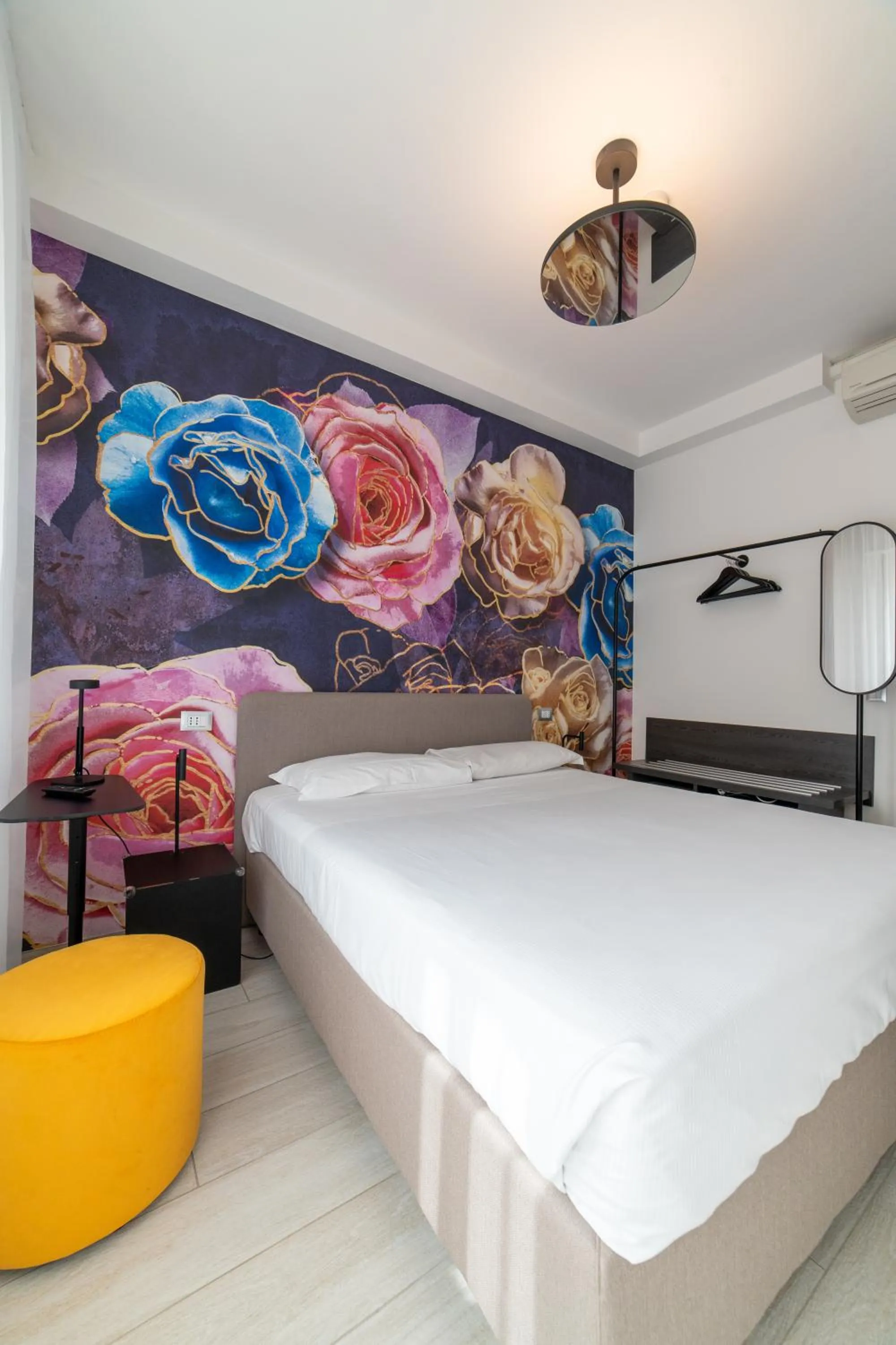 Bedroom, Bed in Lilium Maris Hotel