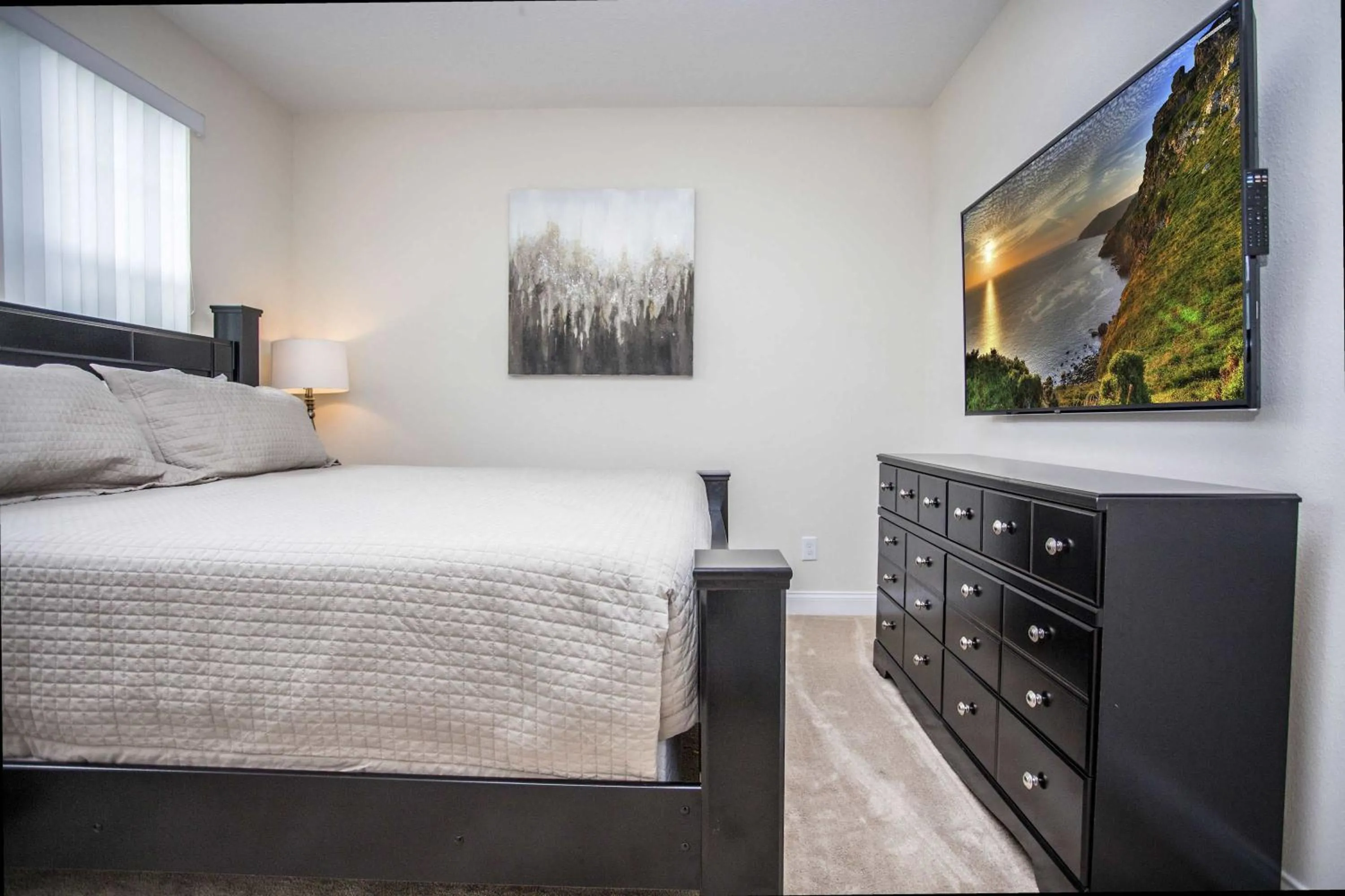 Bed in Fabulous Home w/ Pool Close To Disney 146