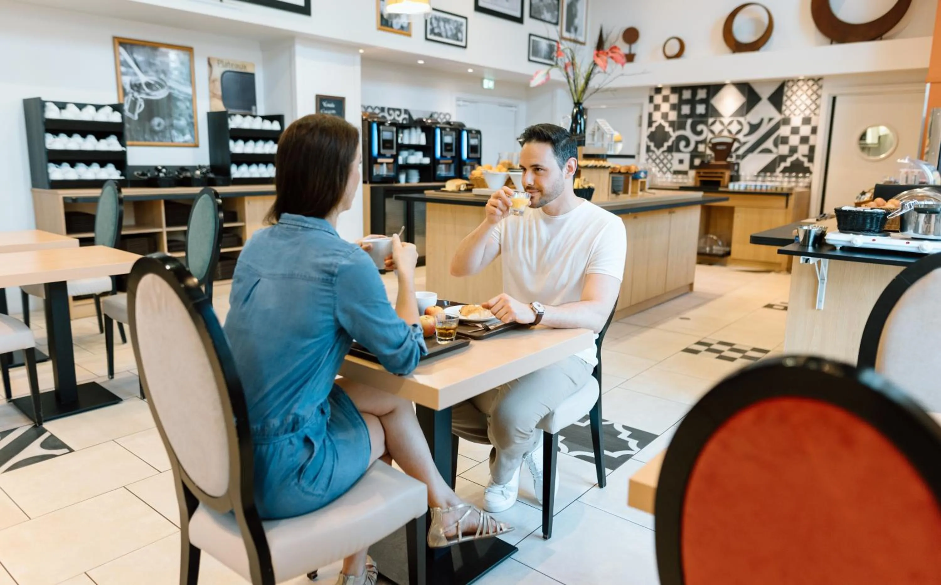 Restaurant/places to eat in Résidence b'o cottage - b'o resort thermal & spa