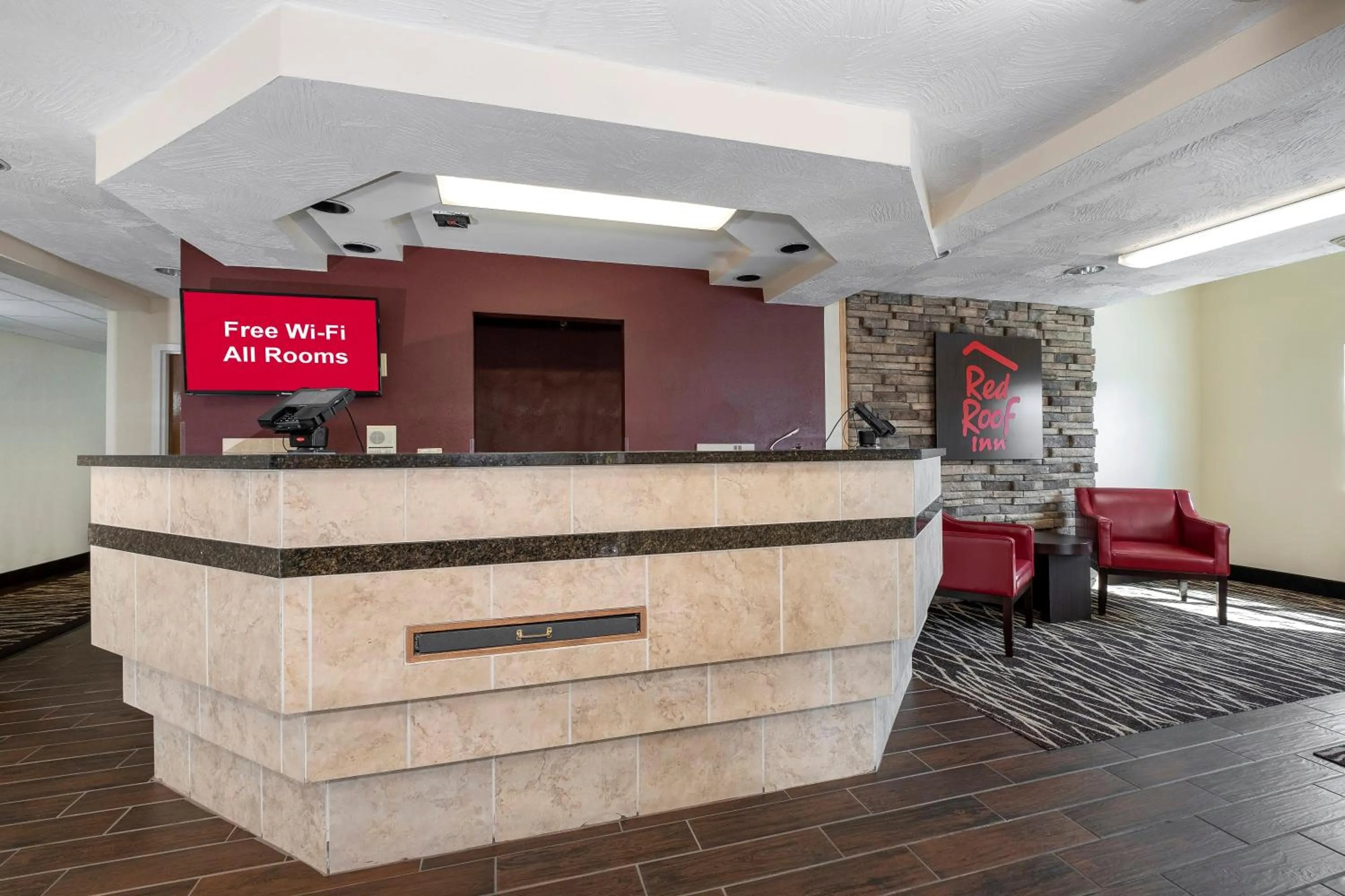Lobby or reception in Red Roof Inn Springfield, MO