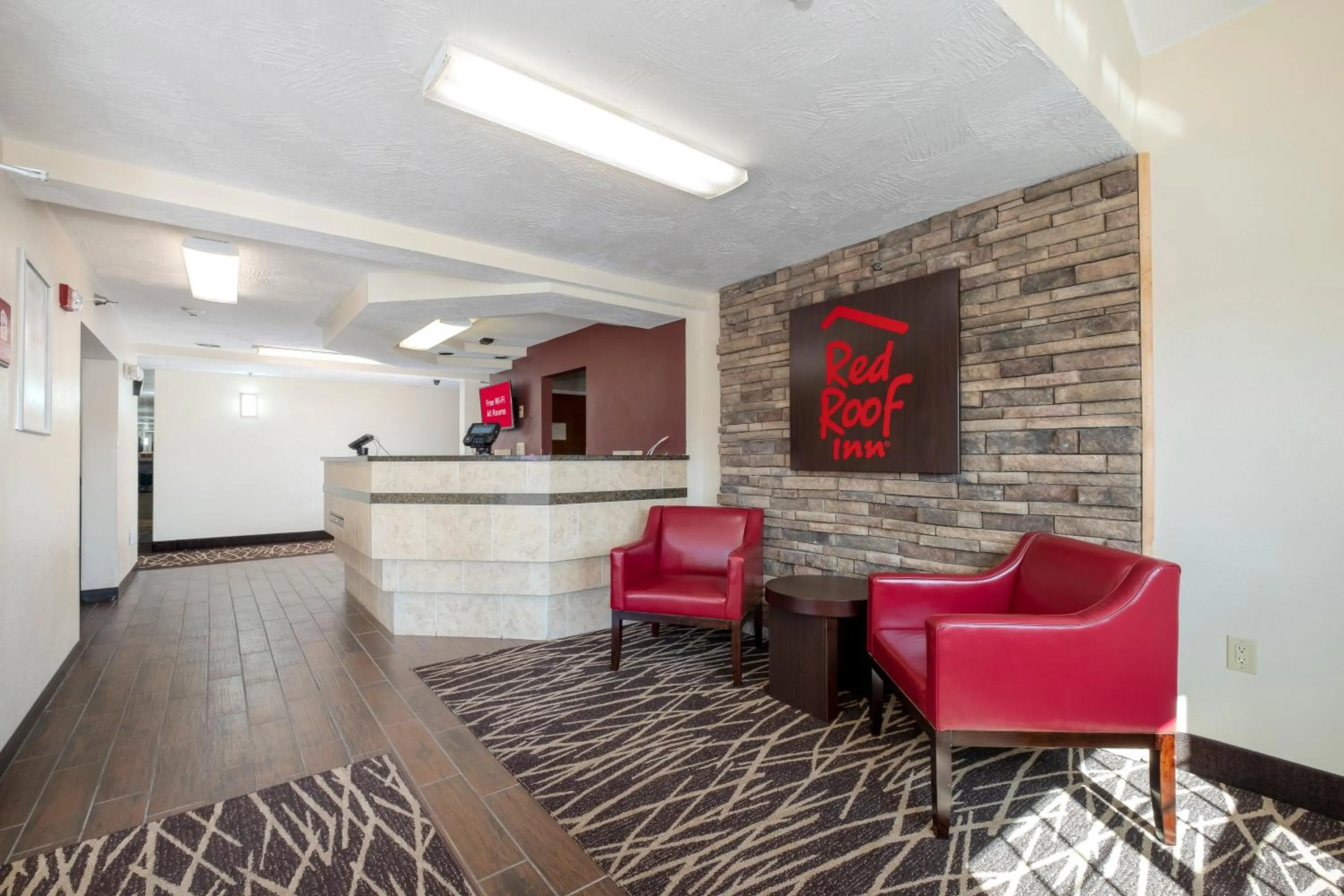 Lobby or reception in Red Roof Inn Springfield, MO
