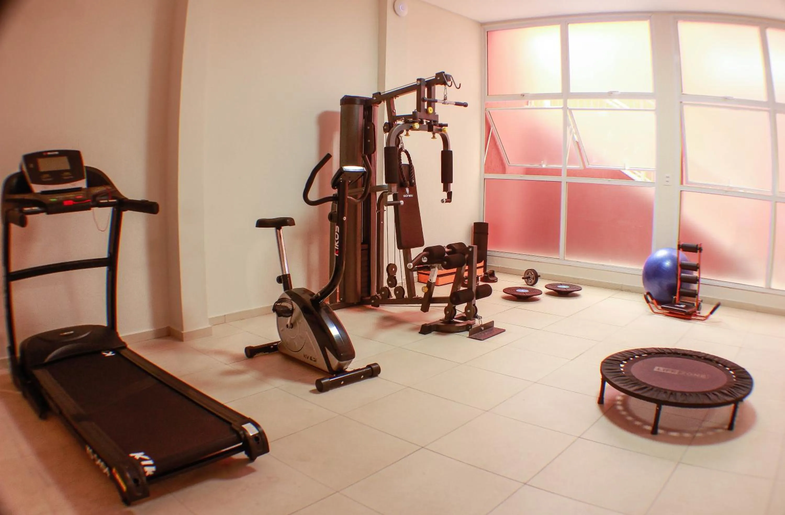 Fitness centre/facilities in The Hill Hotéis Executive