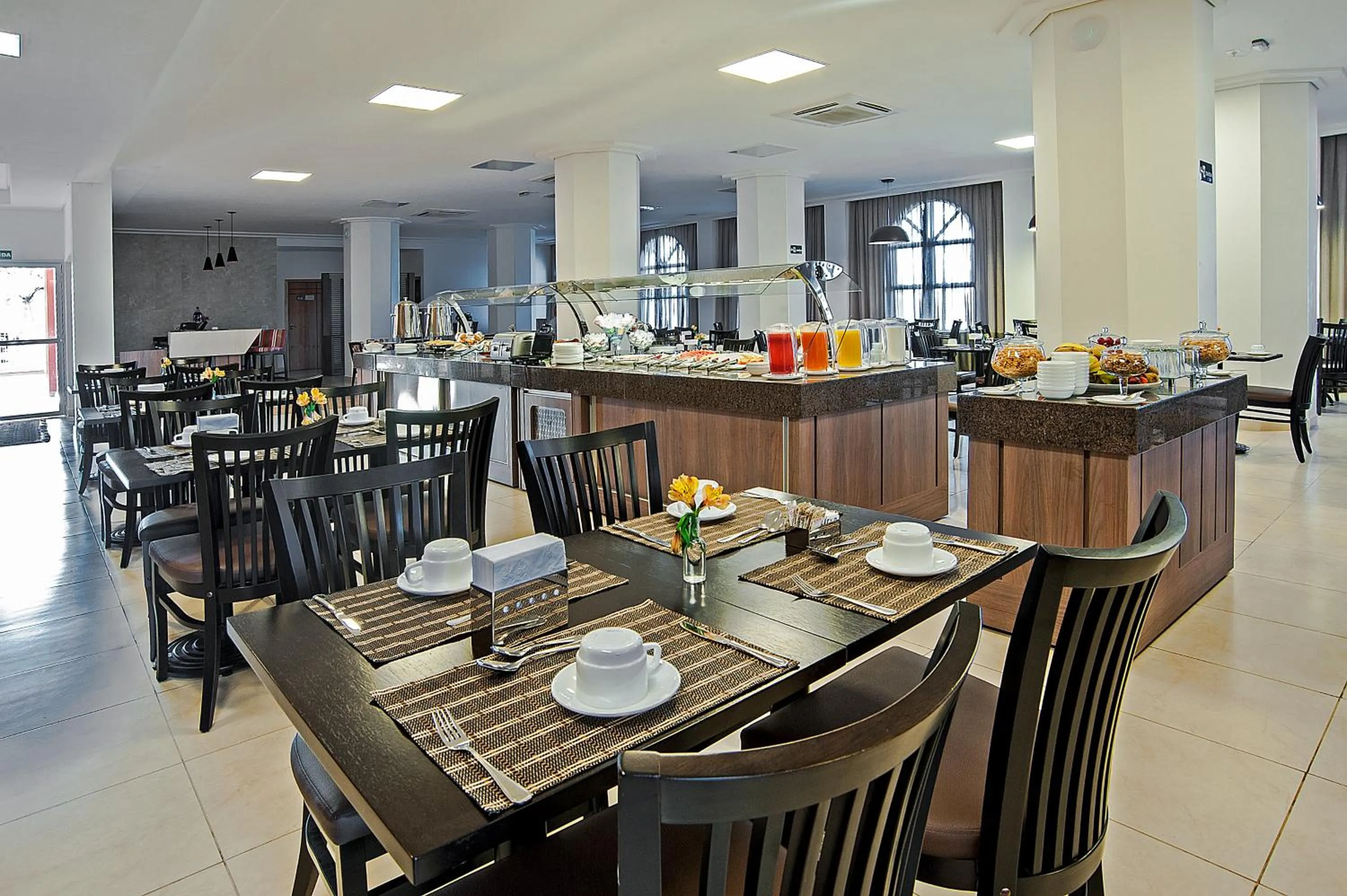 Breakfast in The Hill Hotéis Executive