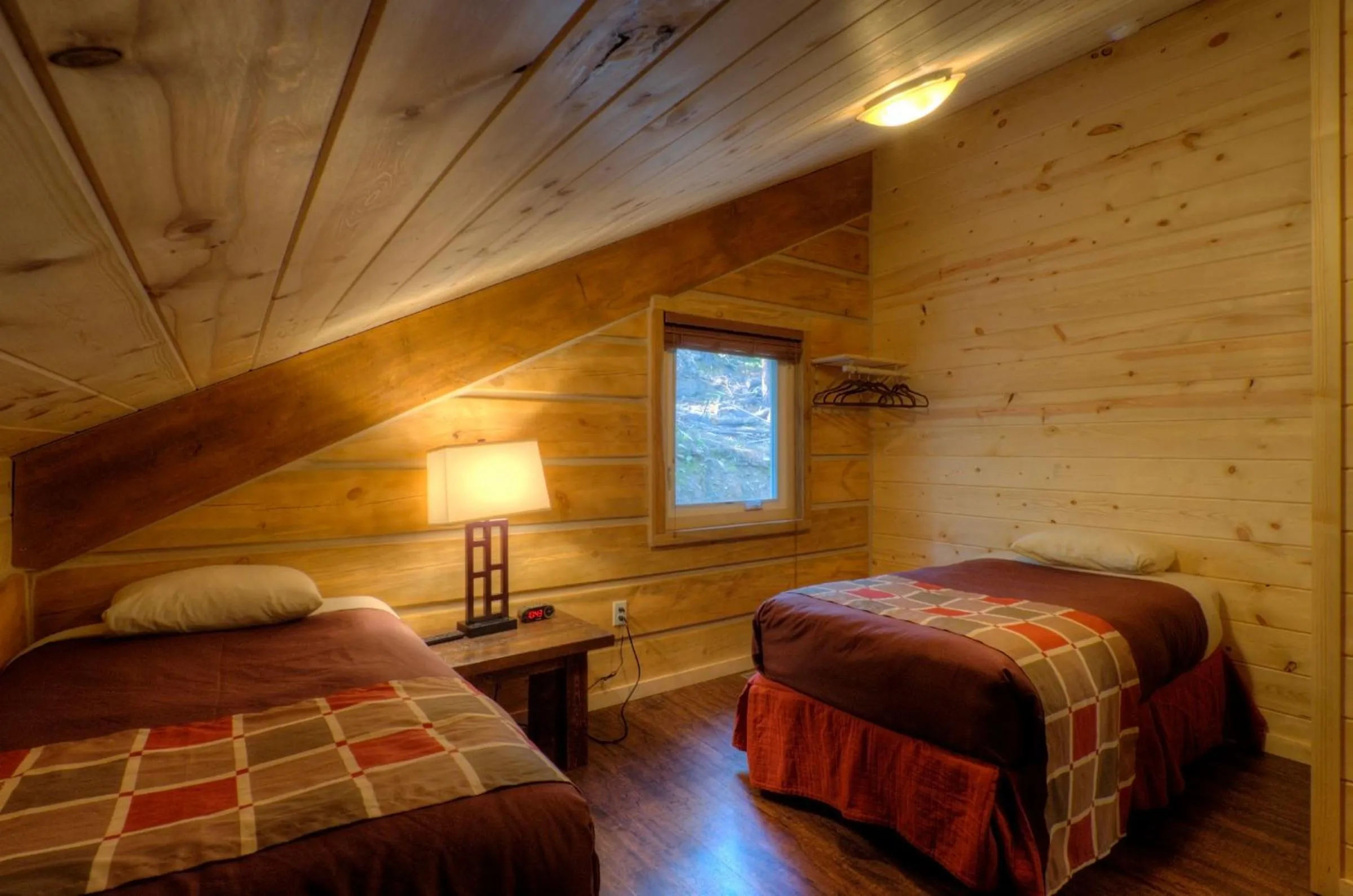 Bedroom, Bed in Powder House Lodge