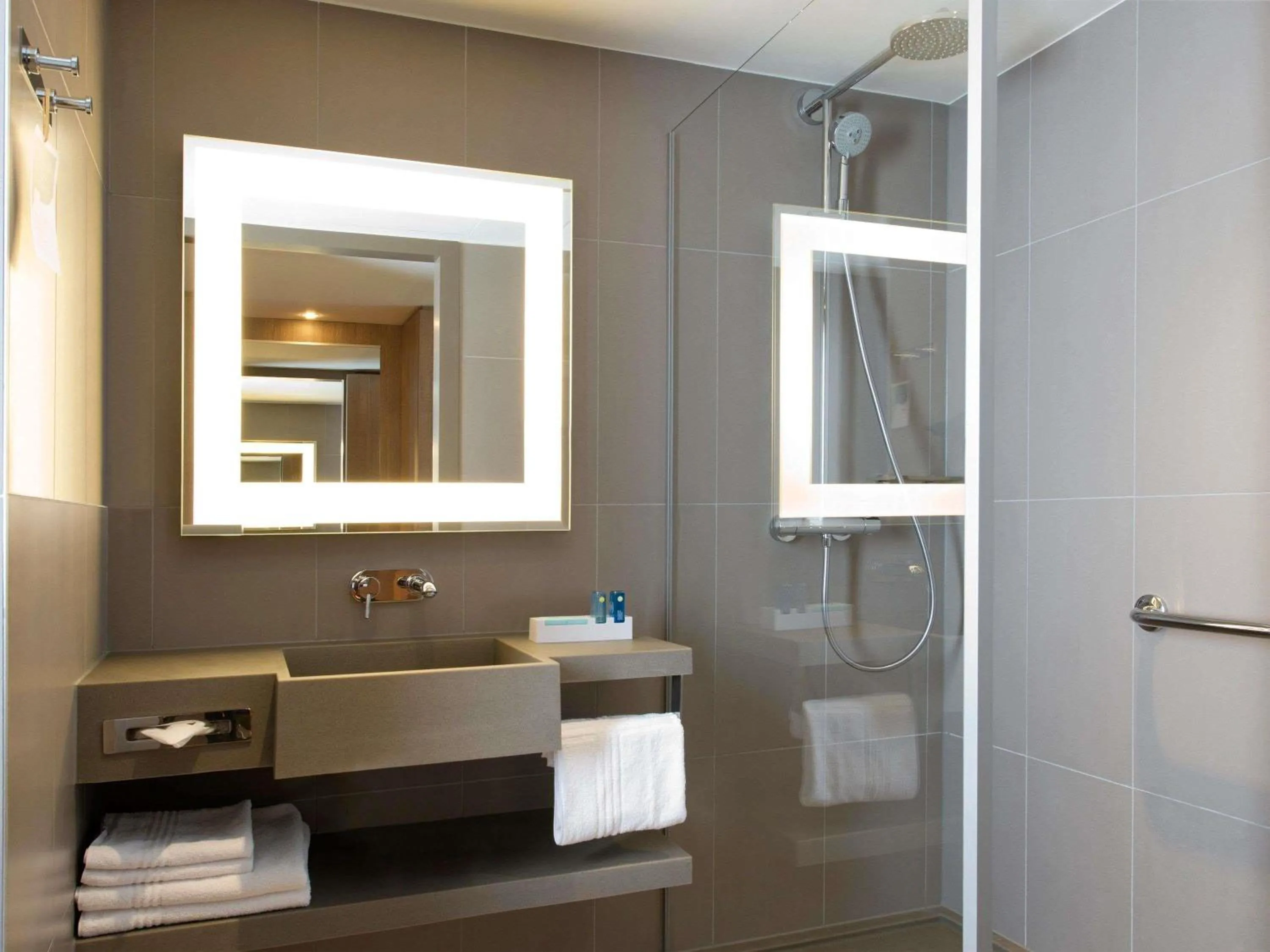 Bedroom in Novotel Lodz Centrum