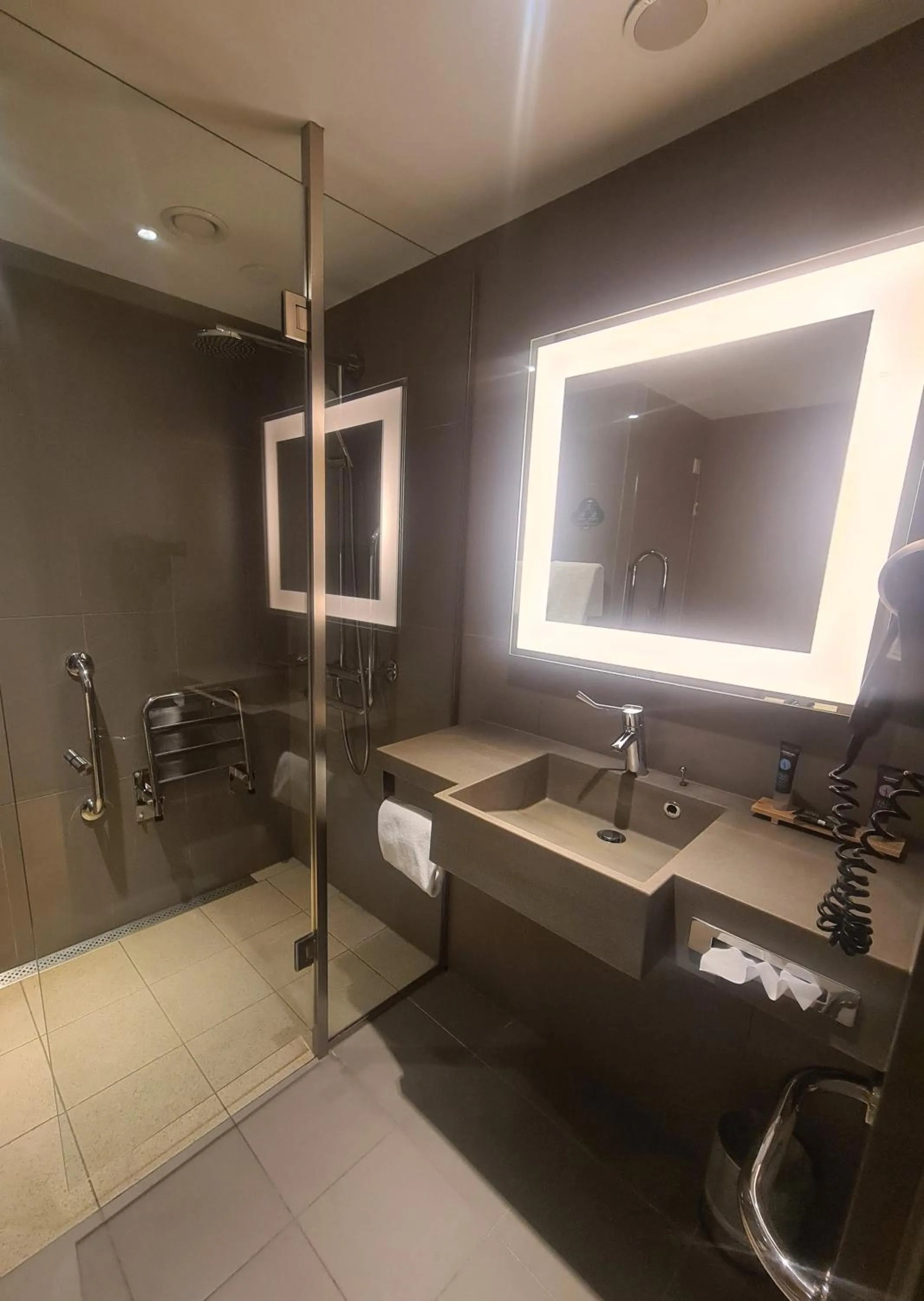 Bathroom in Novotel Lodz Centrum