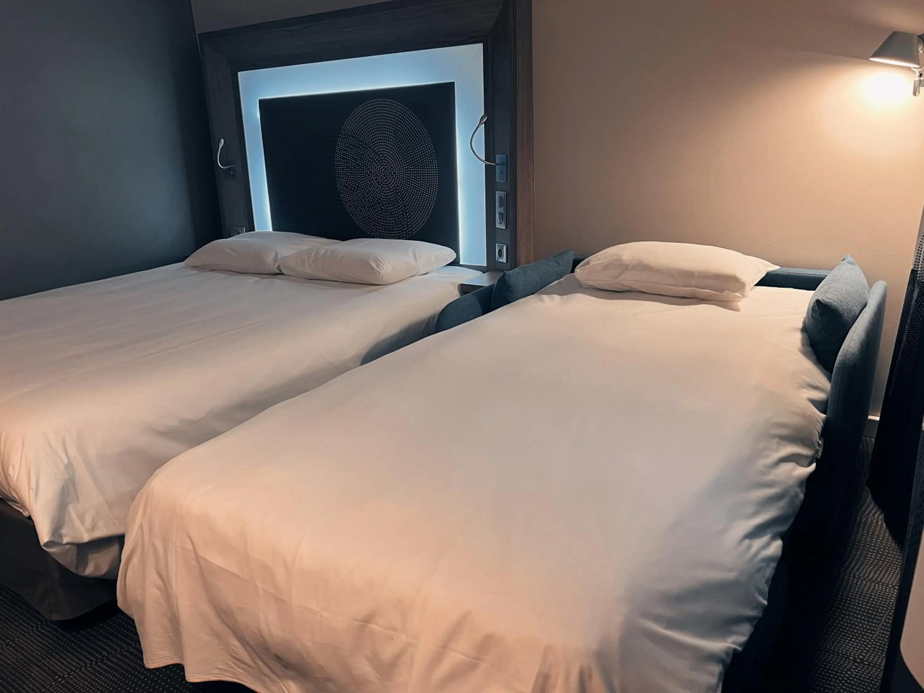 Bed in Novotel Lodz Centrum