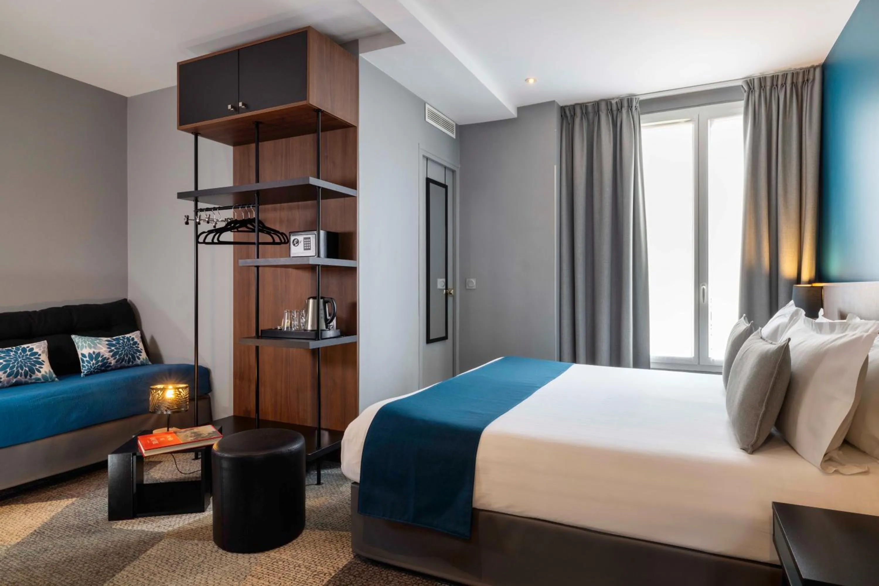 Bed in Montparnasse Alésia